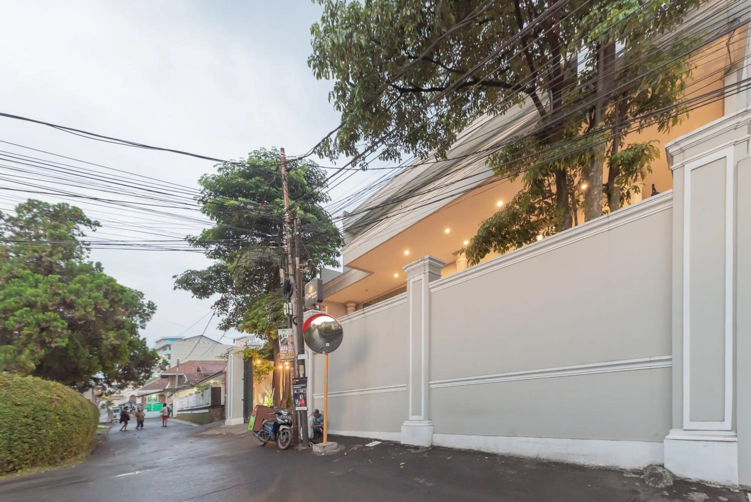 Facade/entrance in Urbanview Darmo Residence Bandung