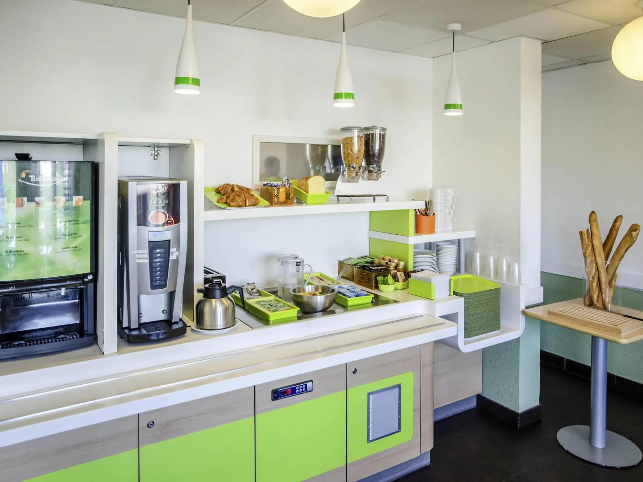 Property building in ibis budget Aeroport le Bourget Garonor