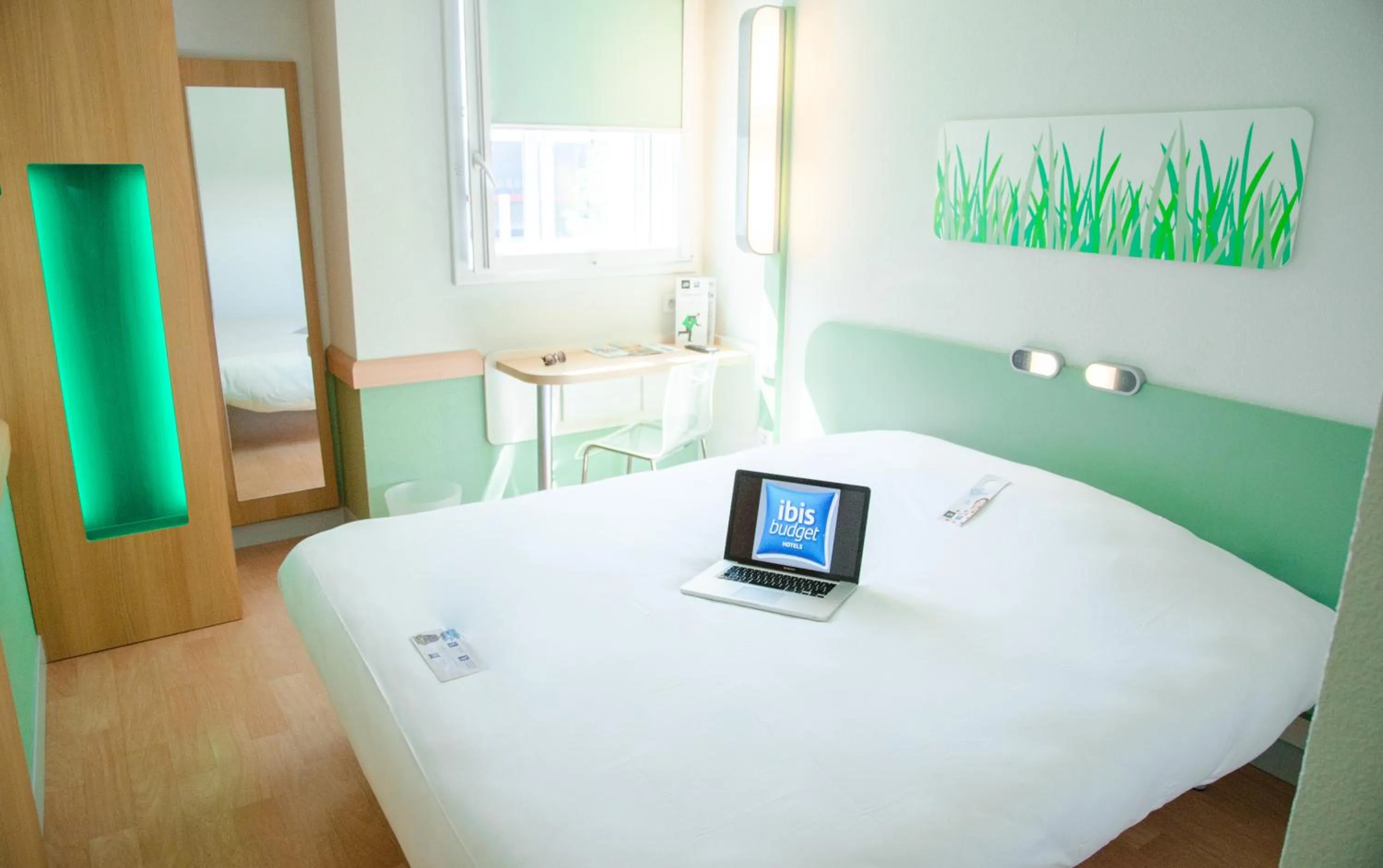 Bed in ibis budget Aeroport le Bourget Garonor