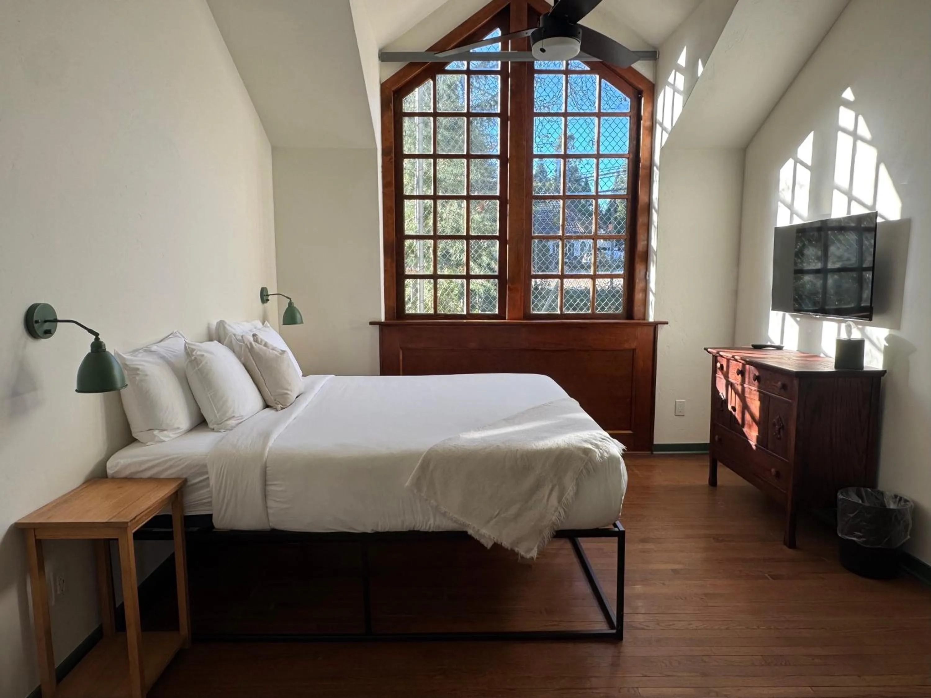 Bed in Piety Hill Cottages