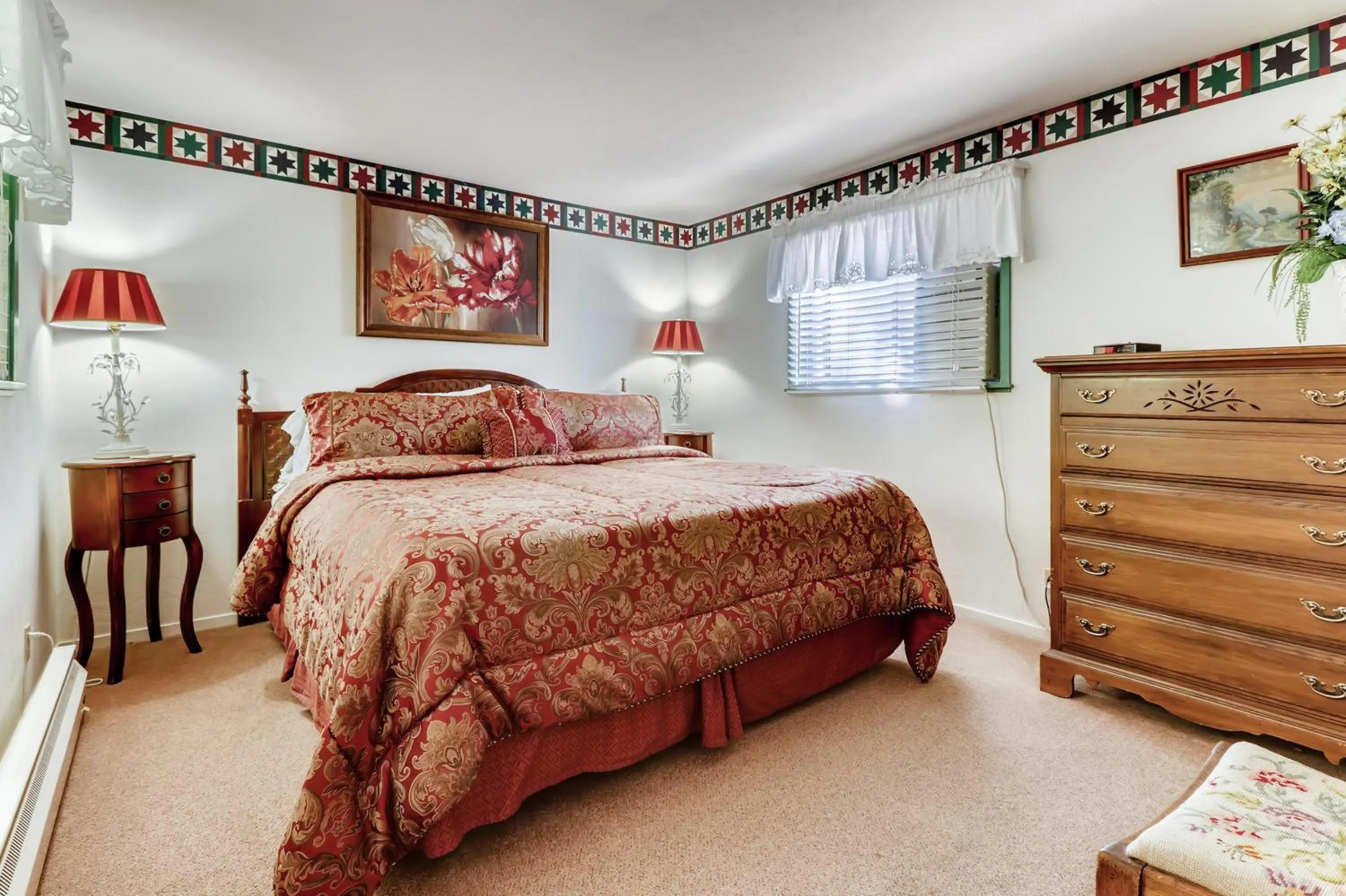 Bed in Piety Hill Cottages