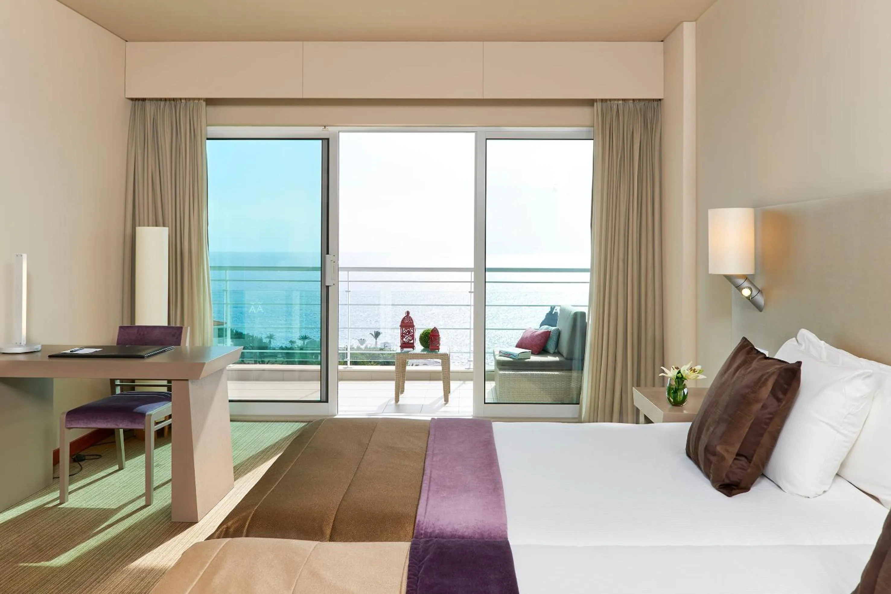 Bedroom, Bed in Melia Madeira Mare