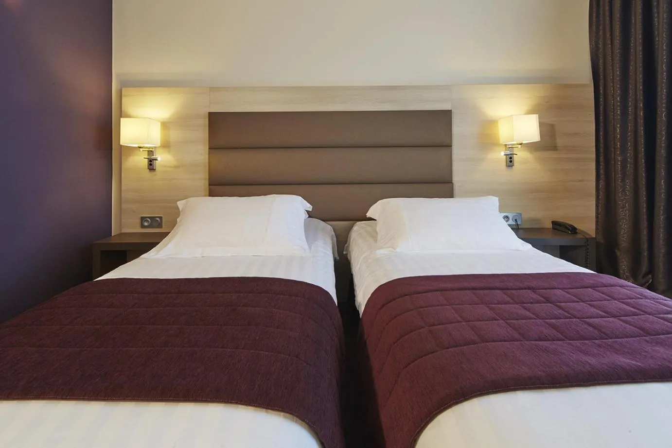 Photo of the whole room, Bed in Kyriad Prestige Lyon Est - Saint Priest Eurexpo Hotel and SPA