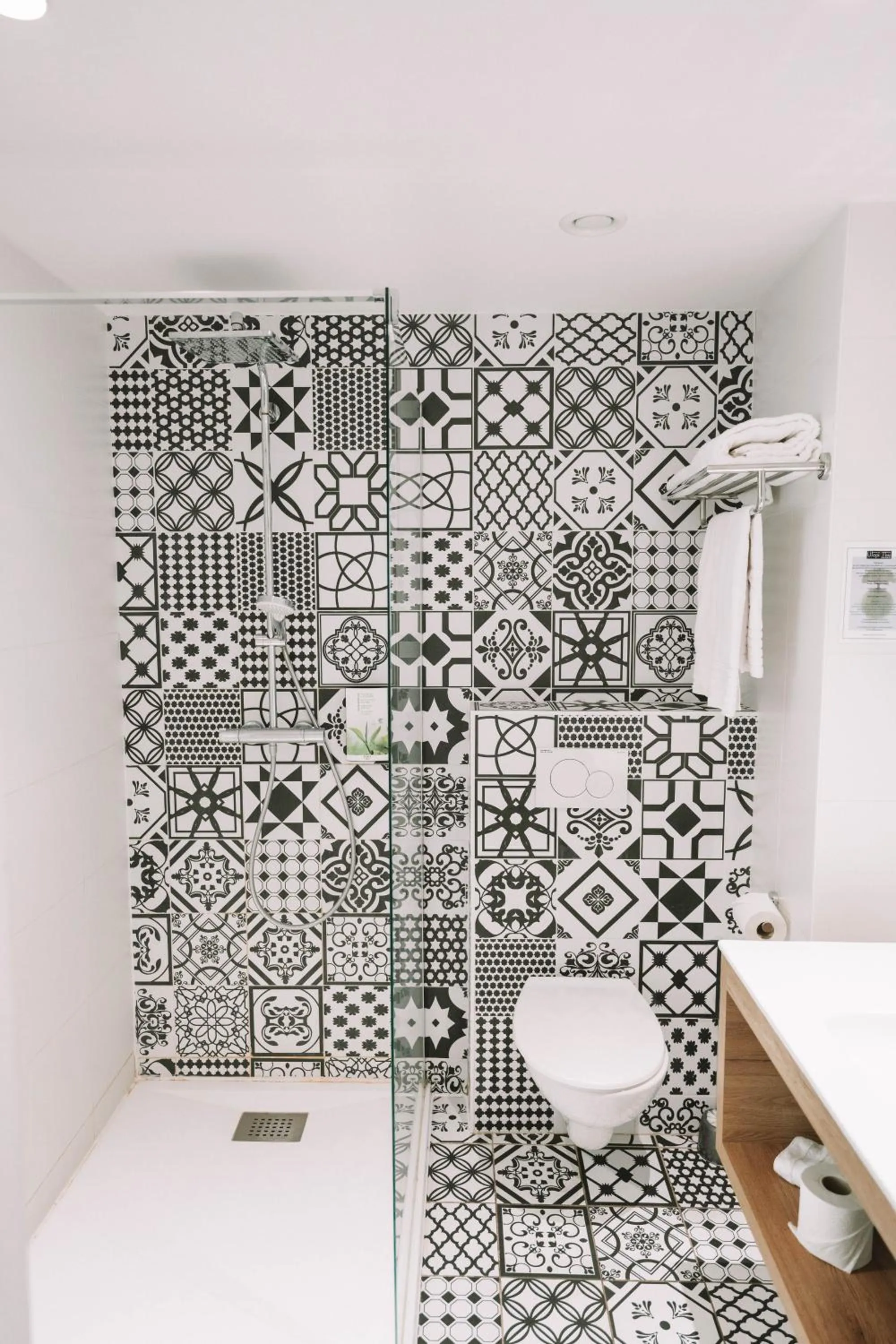 Bathroom in Utopia Hotel - Art & Nature Hotel