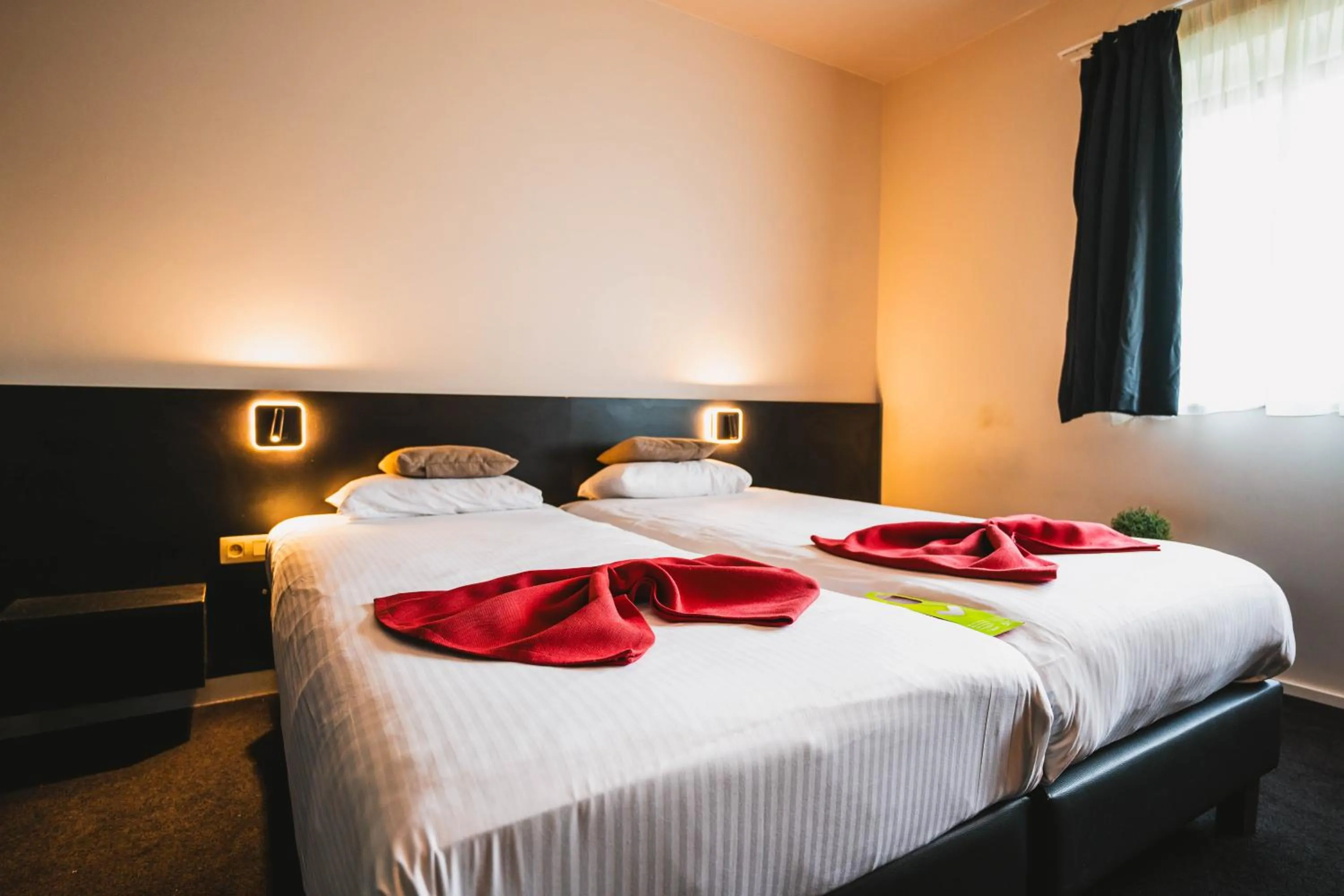 Bed in Utopia Hotel - Art & Nature Hotel