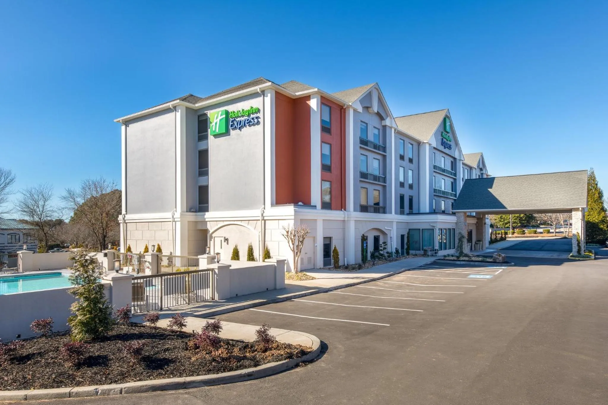 Property building in Holiday Inn Express Atlanta West - Theme Park Area by IHG