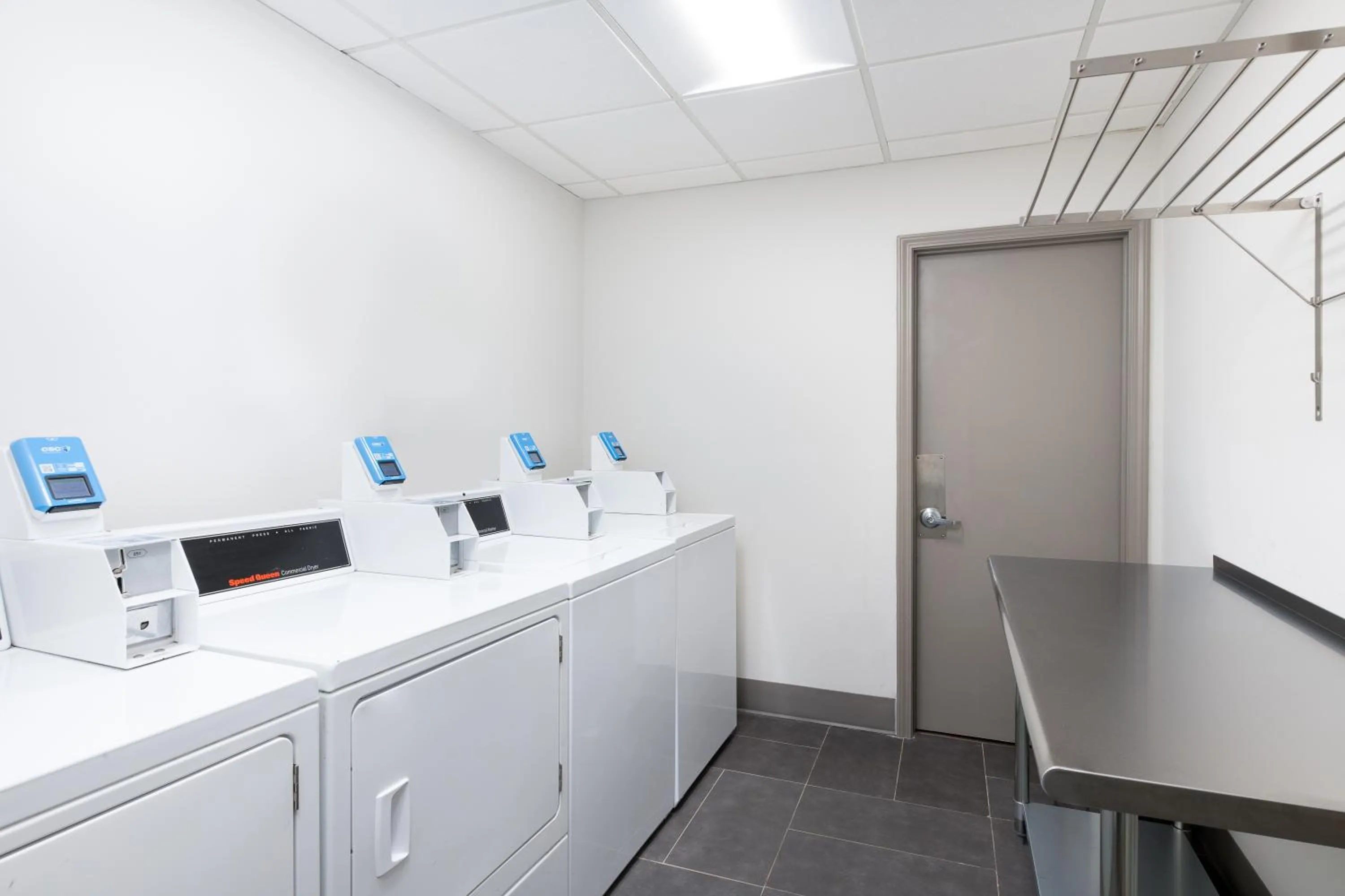 laundry in Holiday Inn Express Atlanta West - Theme Park Area by IHG