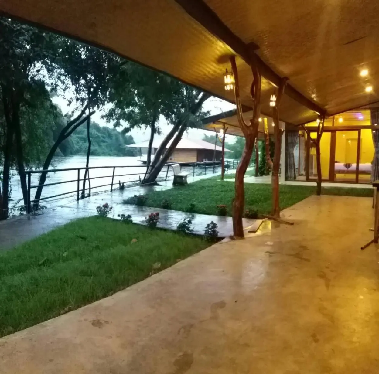 Kodaun River Kwai Resort