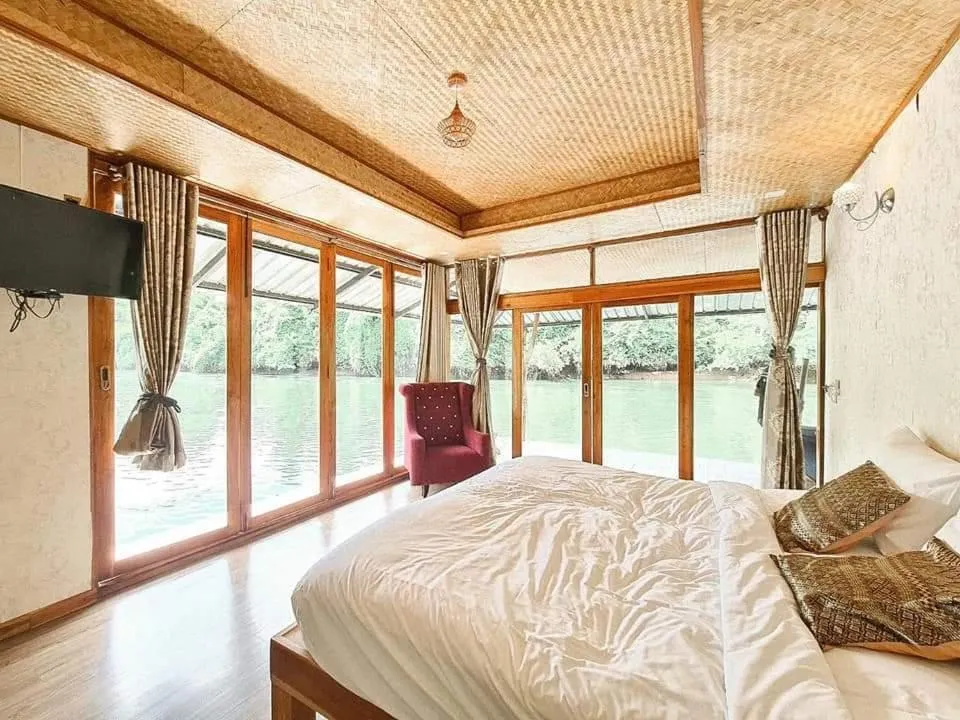 Bed in Kodaun River Kwai Resort