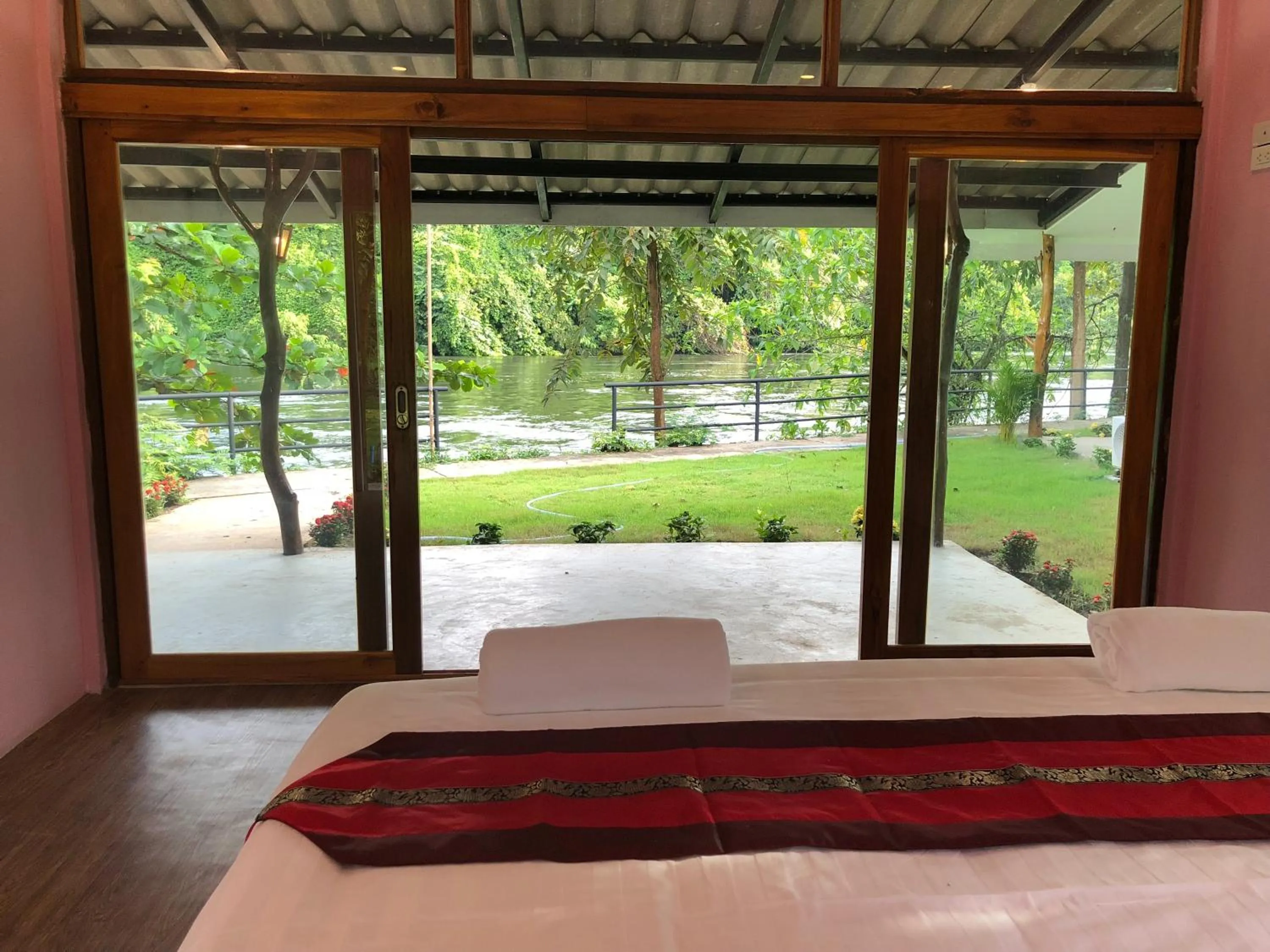 Bed in Kodaun River Kwai Resort