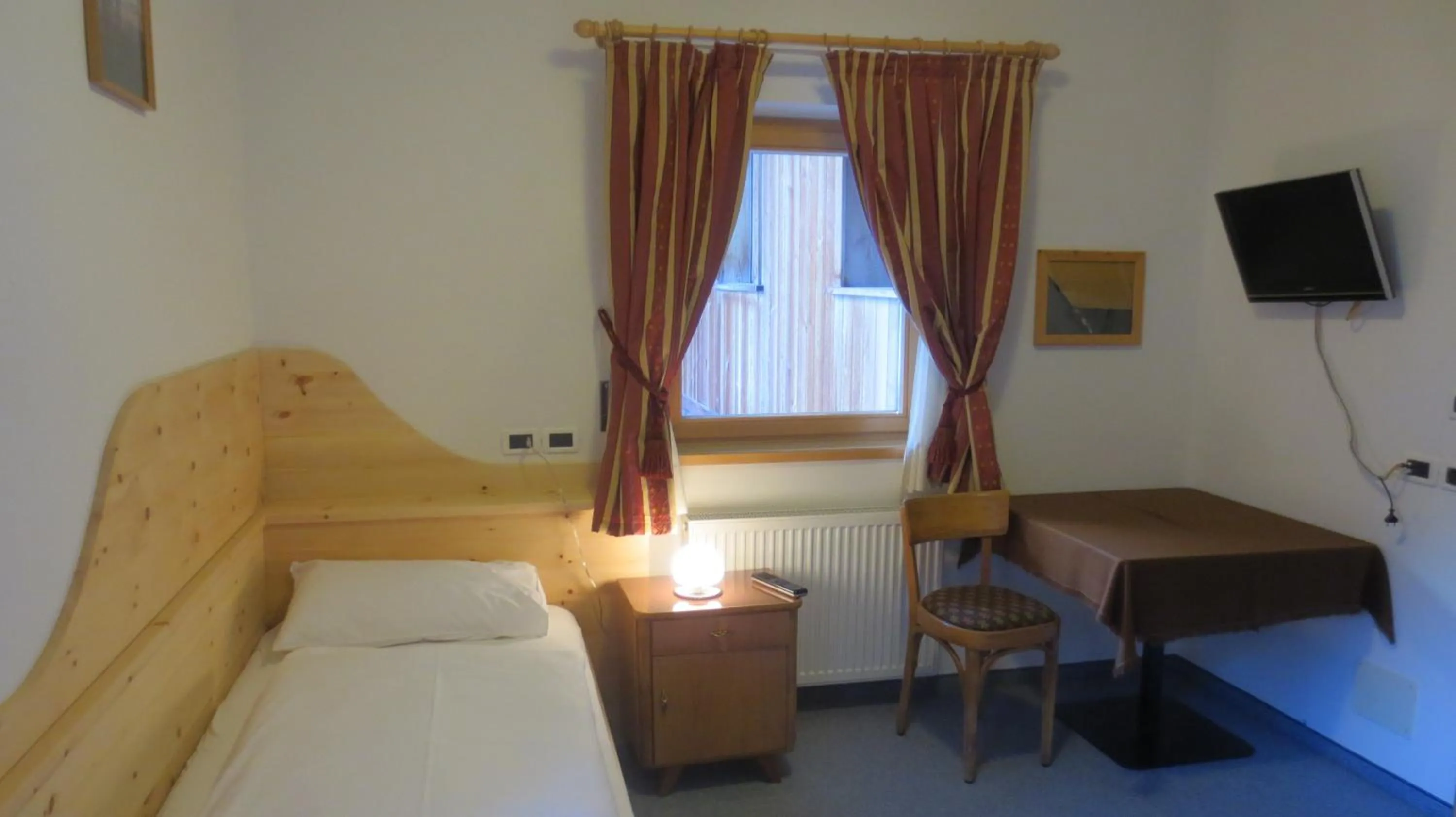 Day, Bed in Hotel Borest