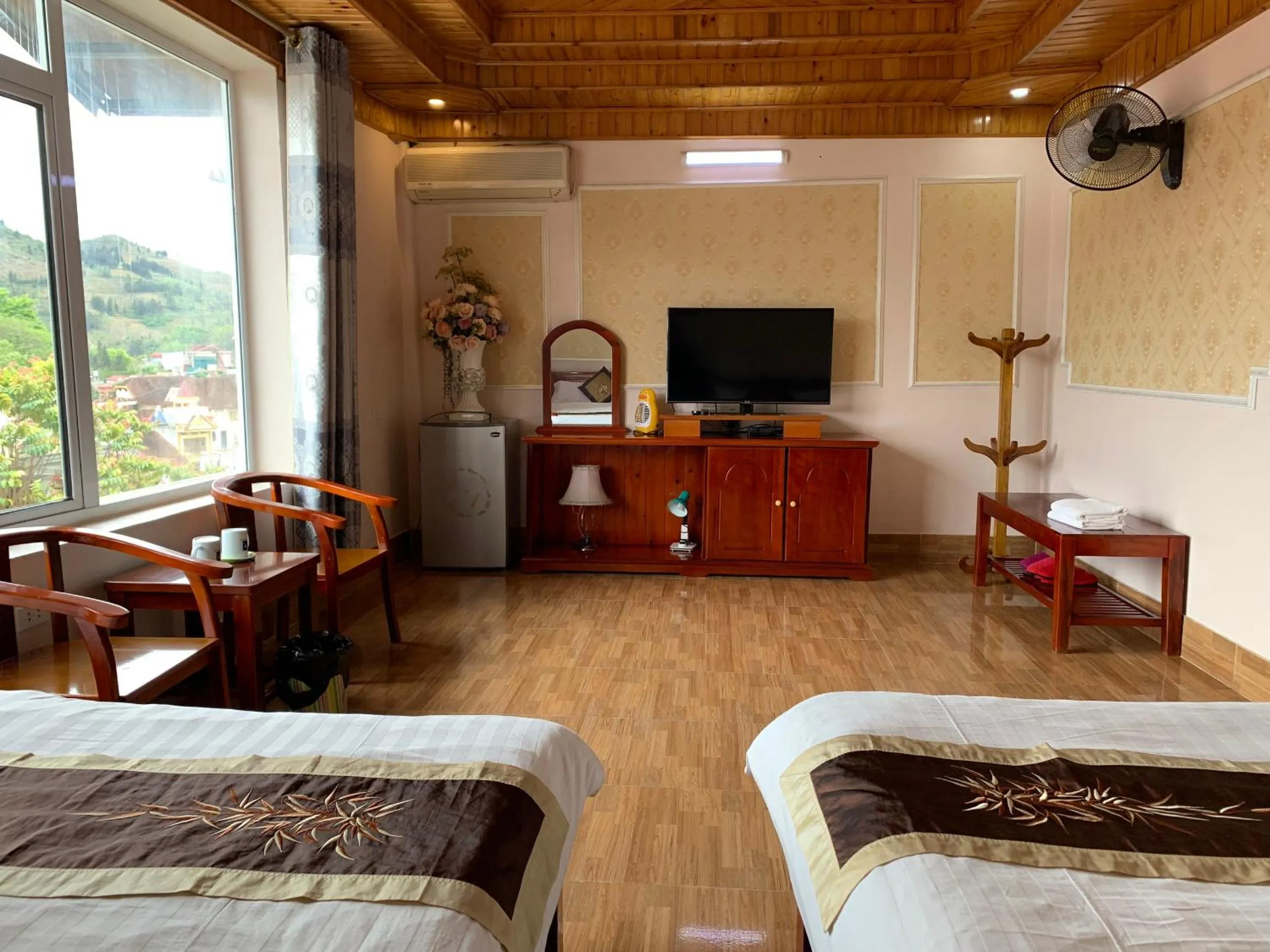 Communal lounge/ TV room, Bed in Ngan Nga Bac Ha Hotel