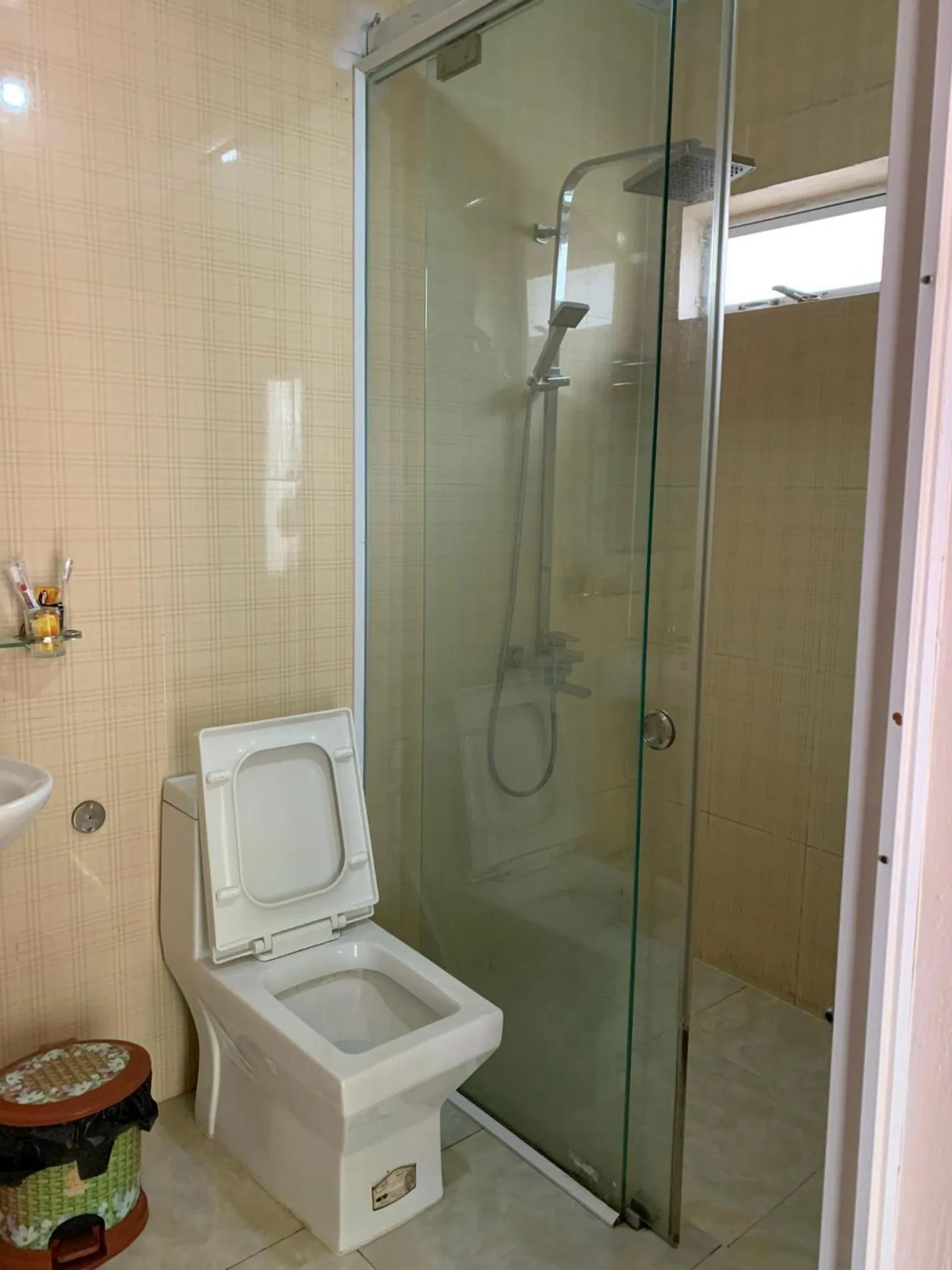 Shower in Ngan Nga Bac Ha Hotel