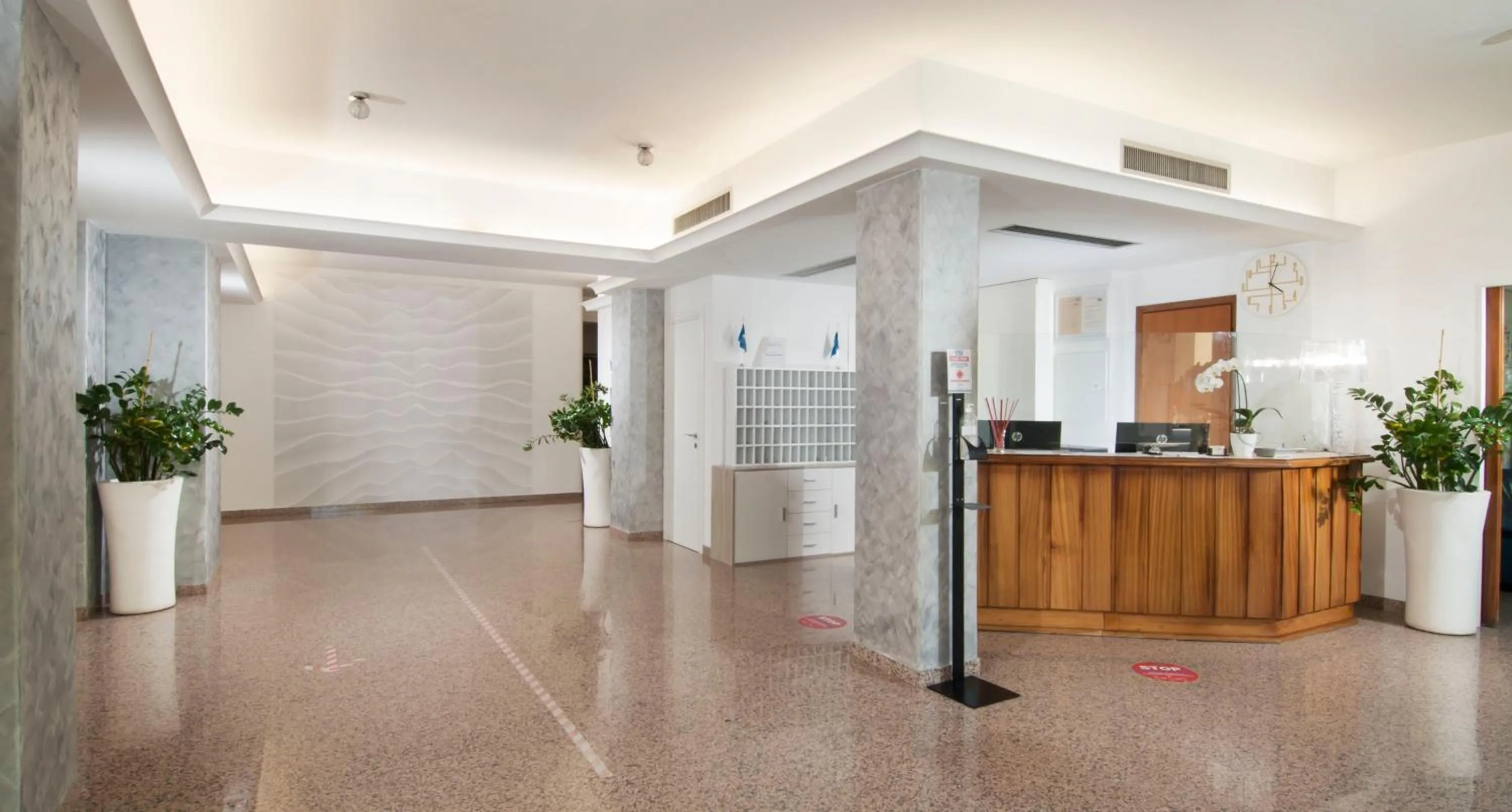 Lobby or reception in Hotel Le Querce