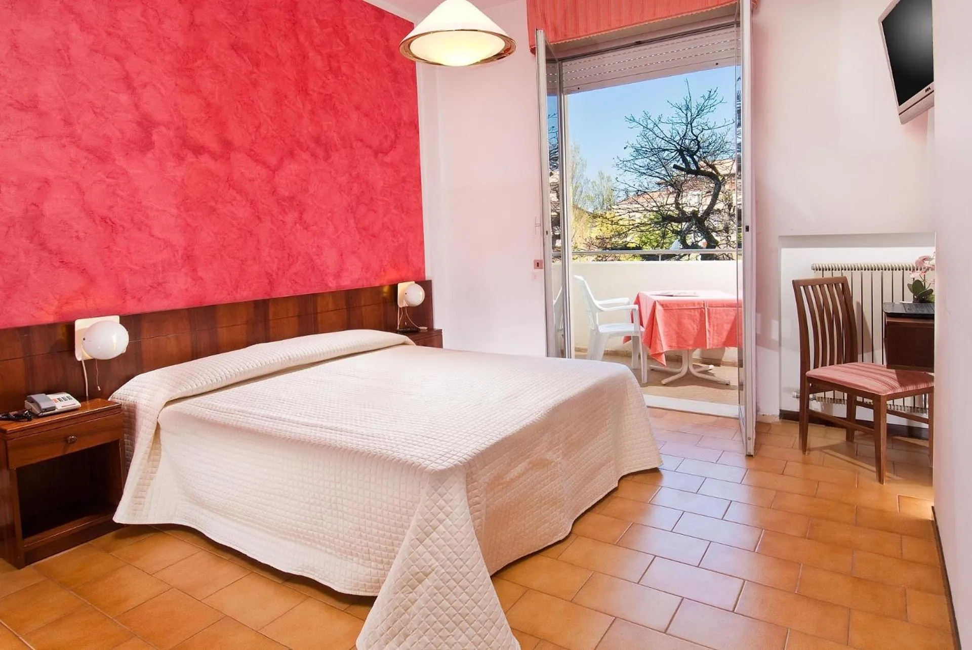 Economy Double or Twin Room in Hotel Le Querce