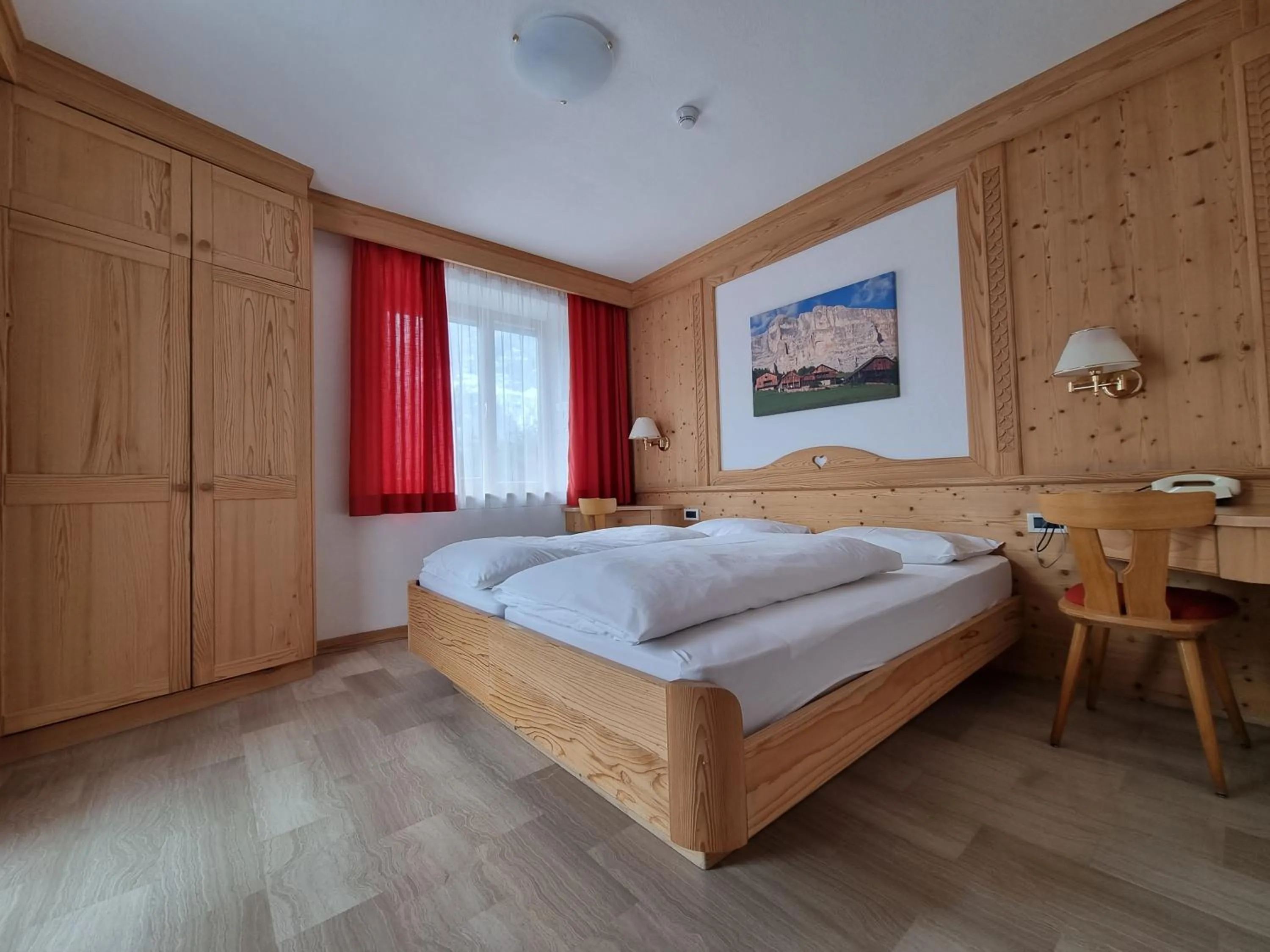 Photo of the whole room, Bed in Residence Riposo