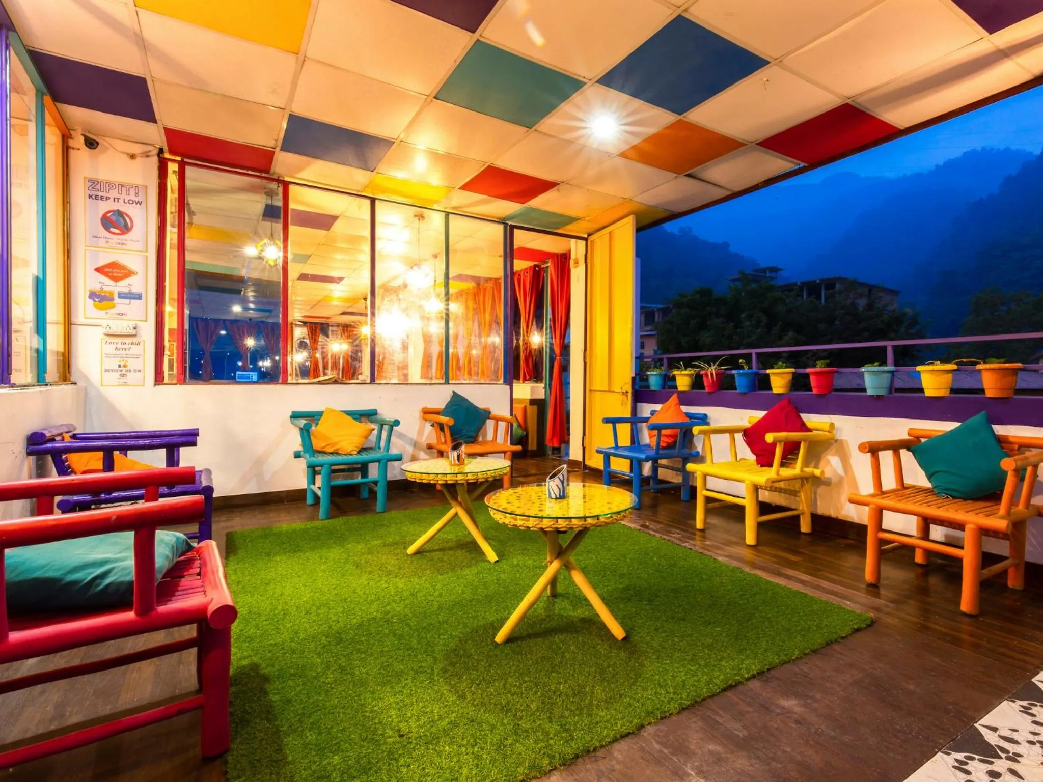 Seating area in goSTOPS Rishikesh, Tapovan