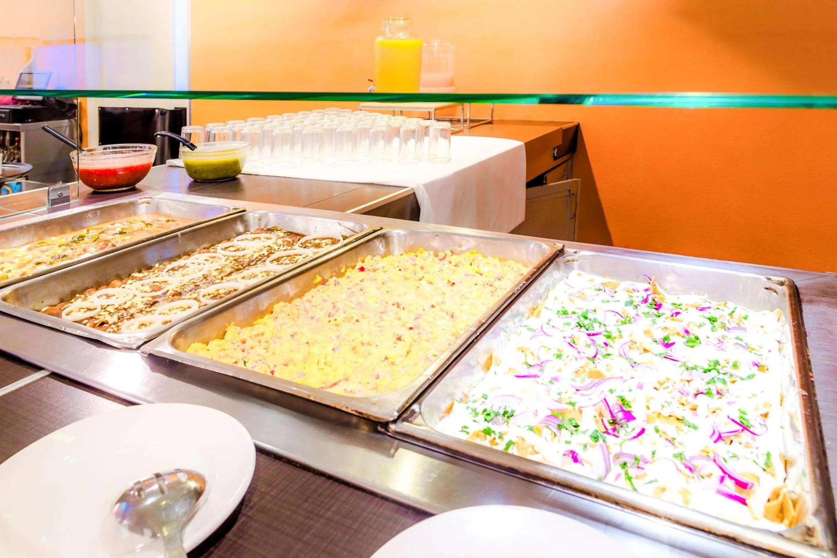 Restaurant/places to eat in Sleep Inn Monterrey Norte