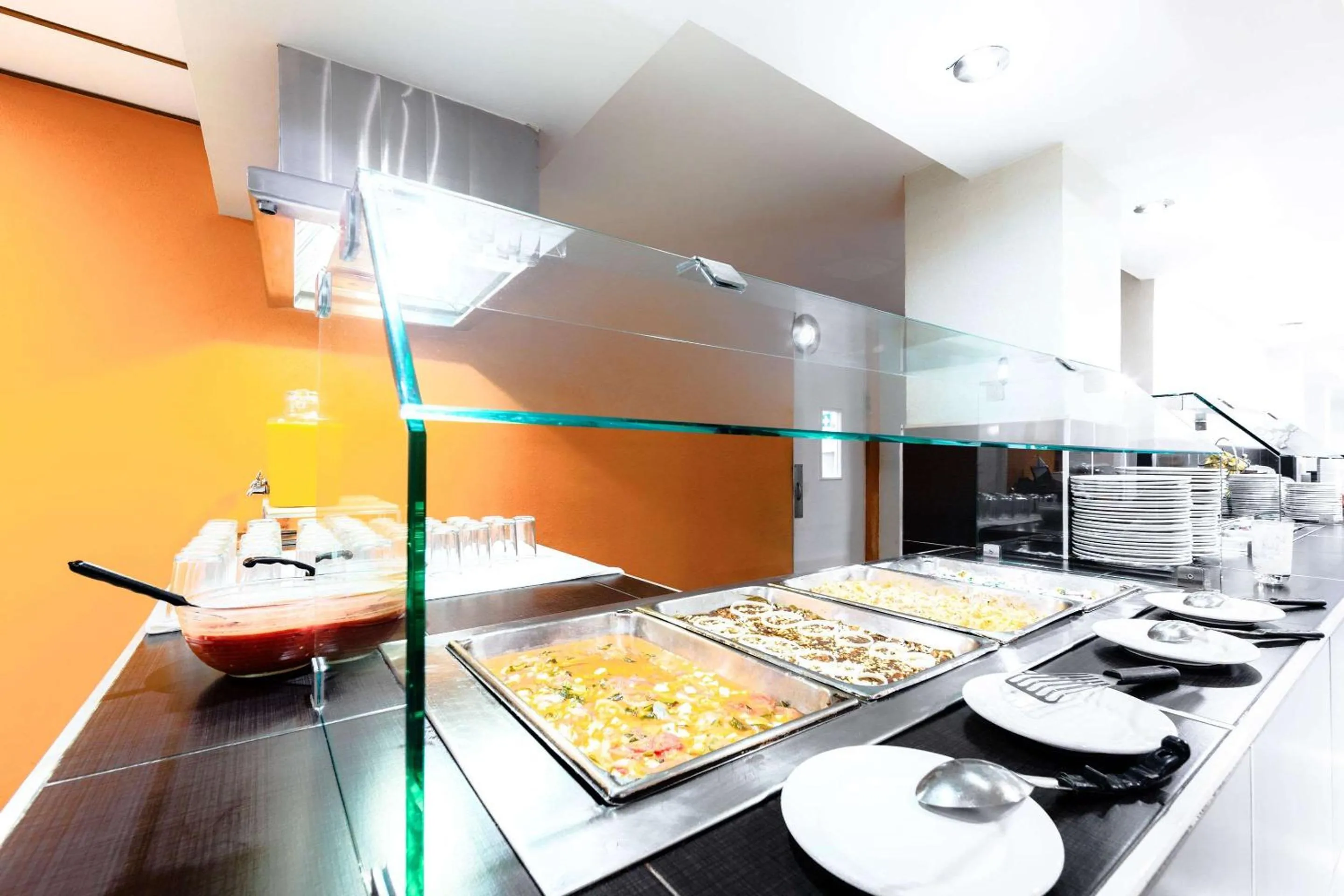 Restaurant/places to eat in Sleep Inn Monterrey Norte