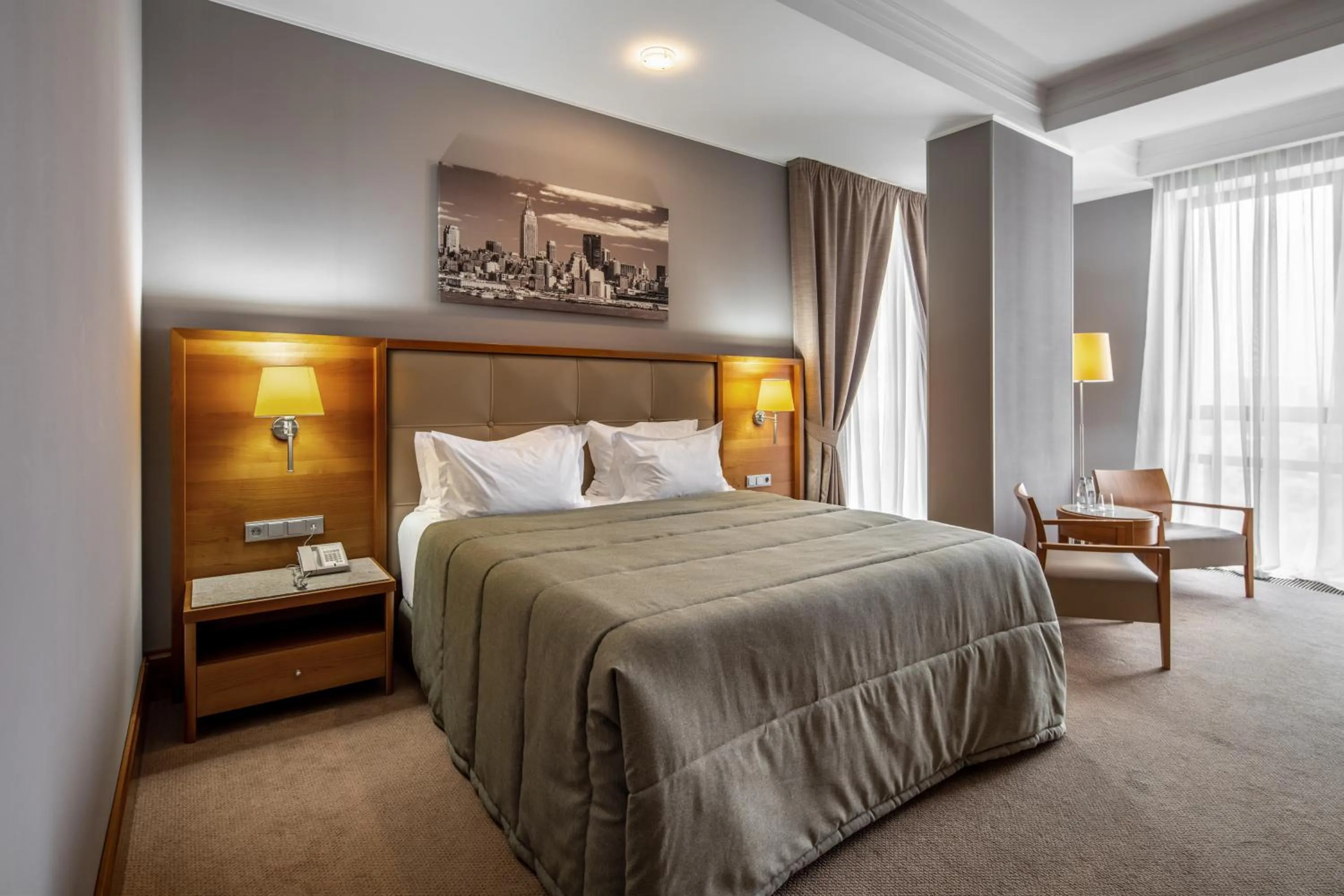 Photo of the whole room, Bed in CITYHOTEL