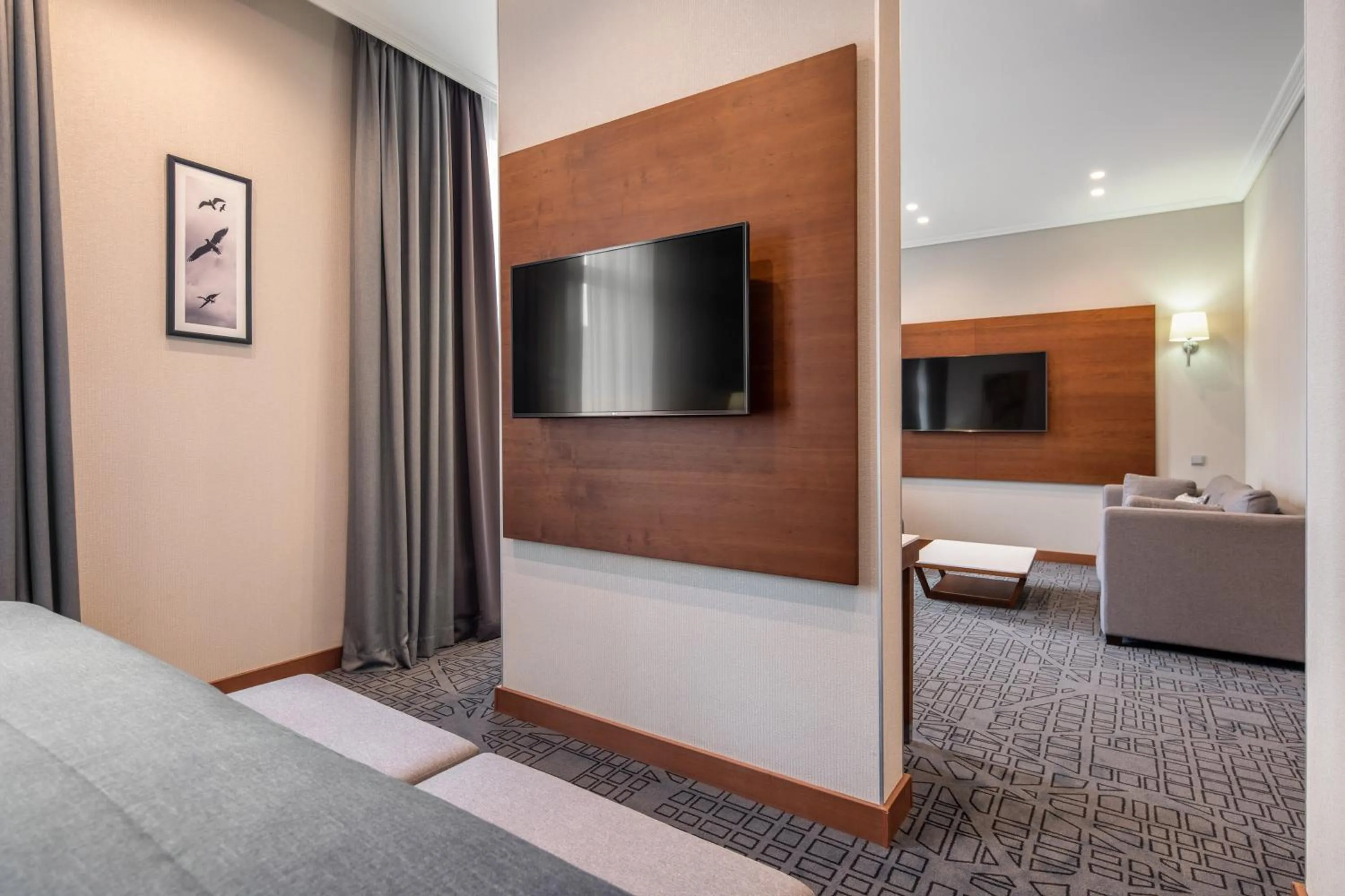 TV and multimedia, Bed in CITYHOTEL