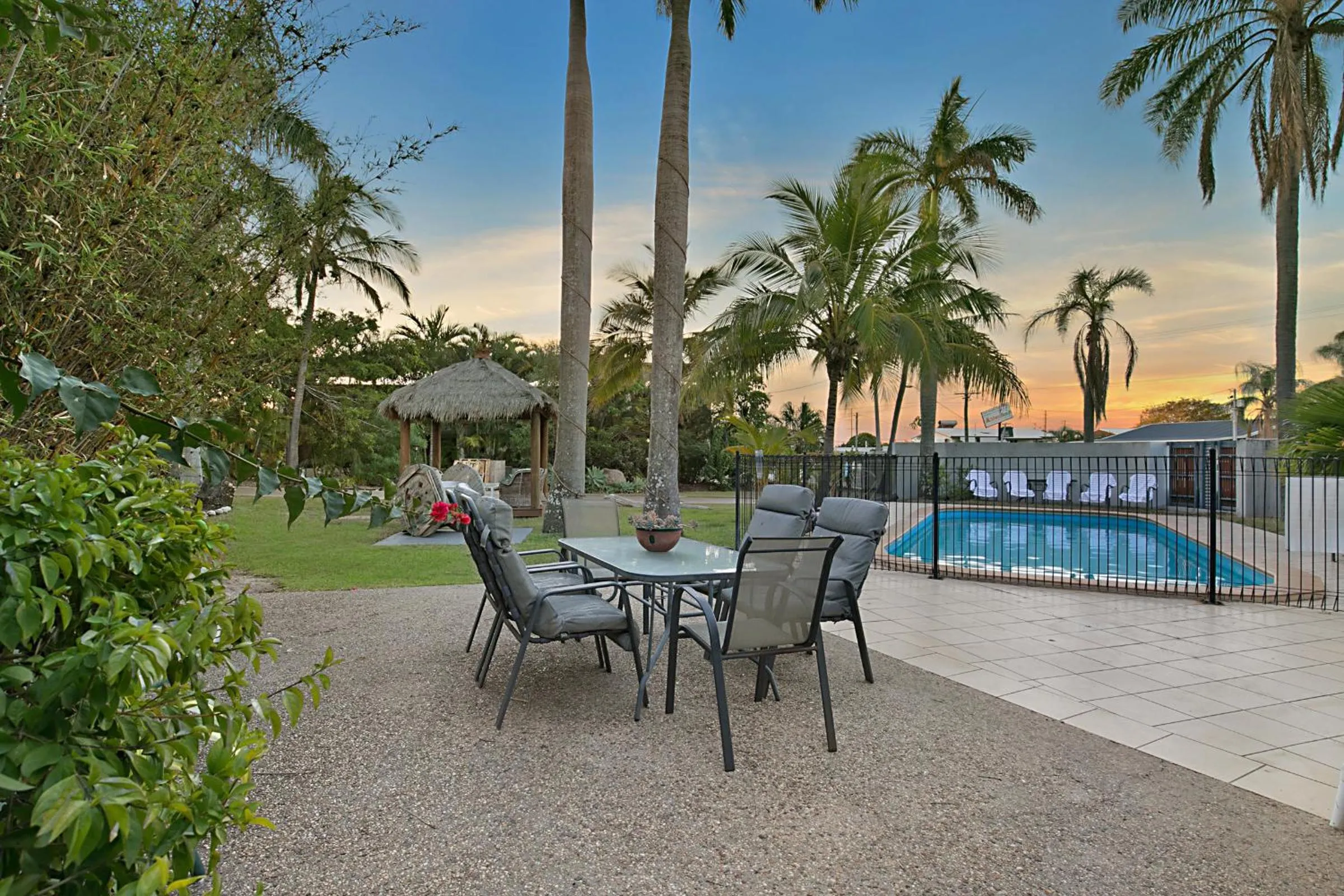 Garden in South Gladstone Motel