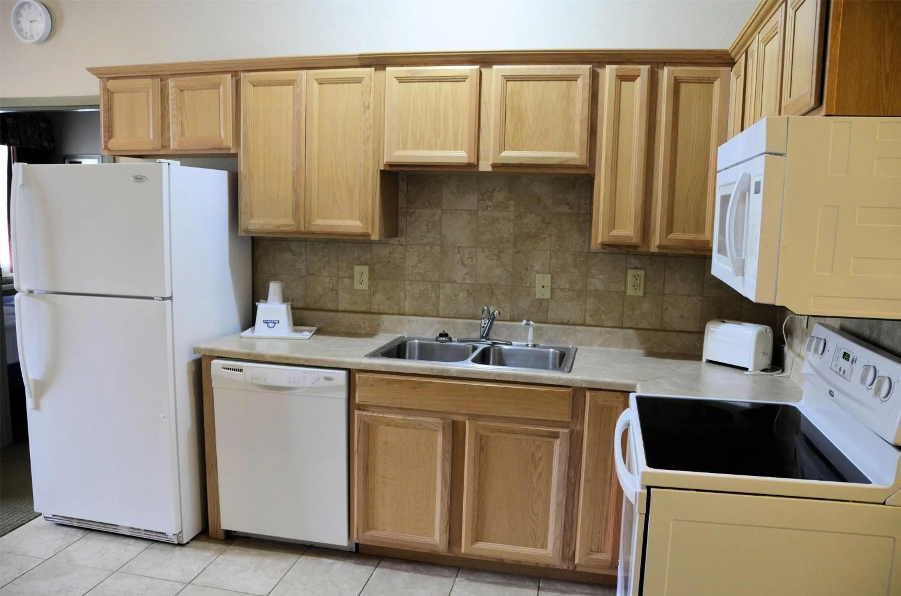 Photo of the whole room in Days Inn by Wyndham Luray Shenandoah