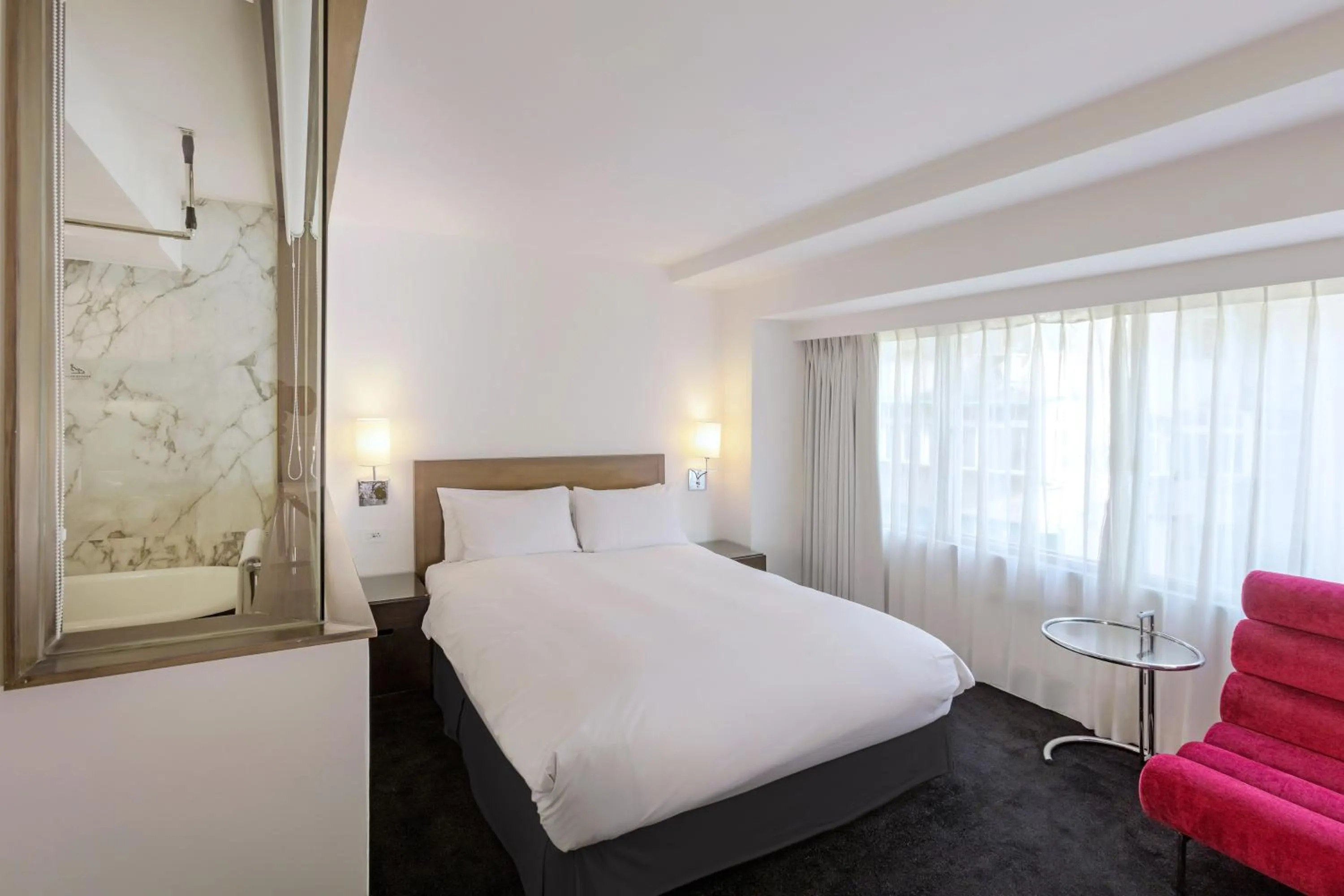 Photo of the whole room, Bed in United Hotel