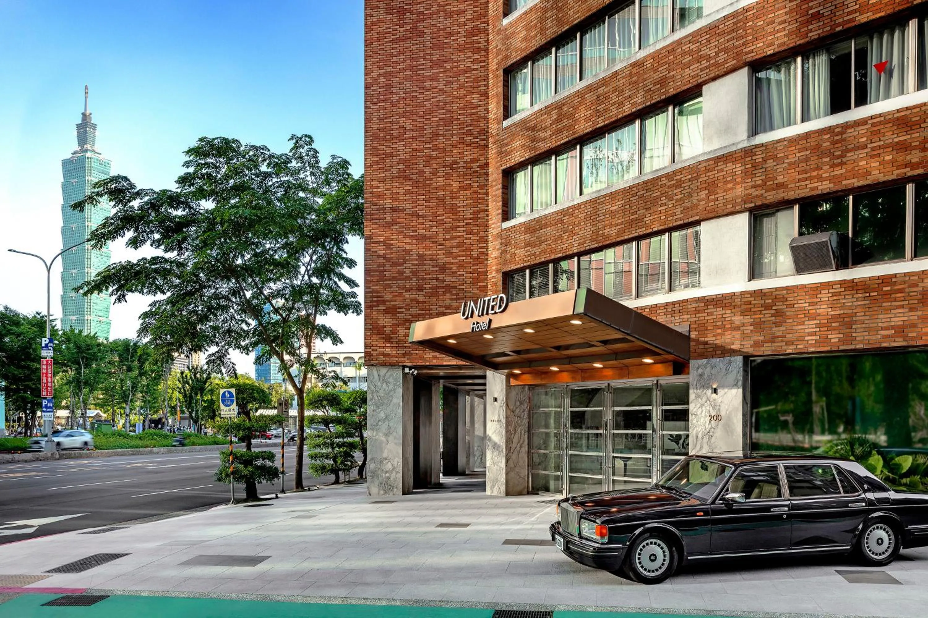 Property building in United Hotel