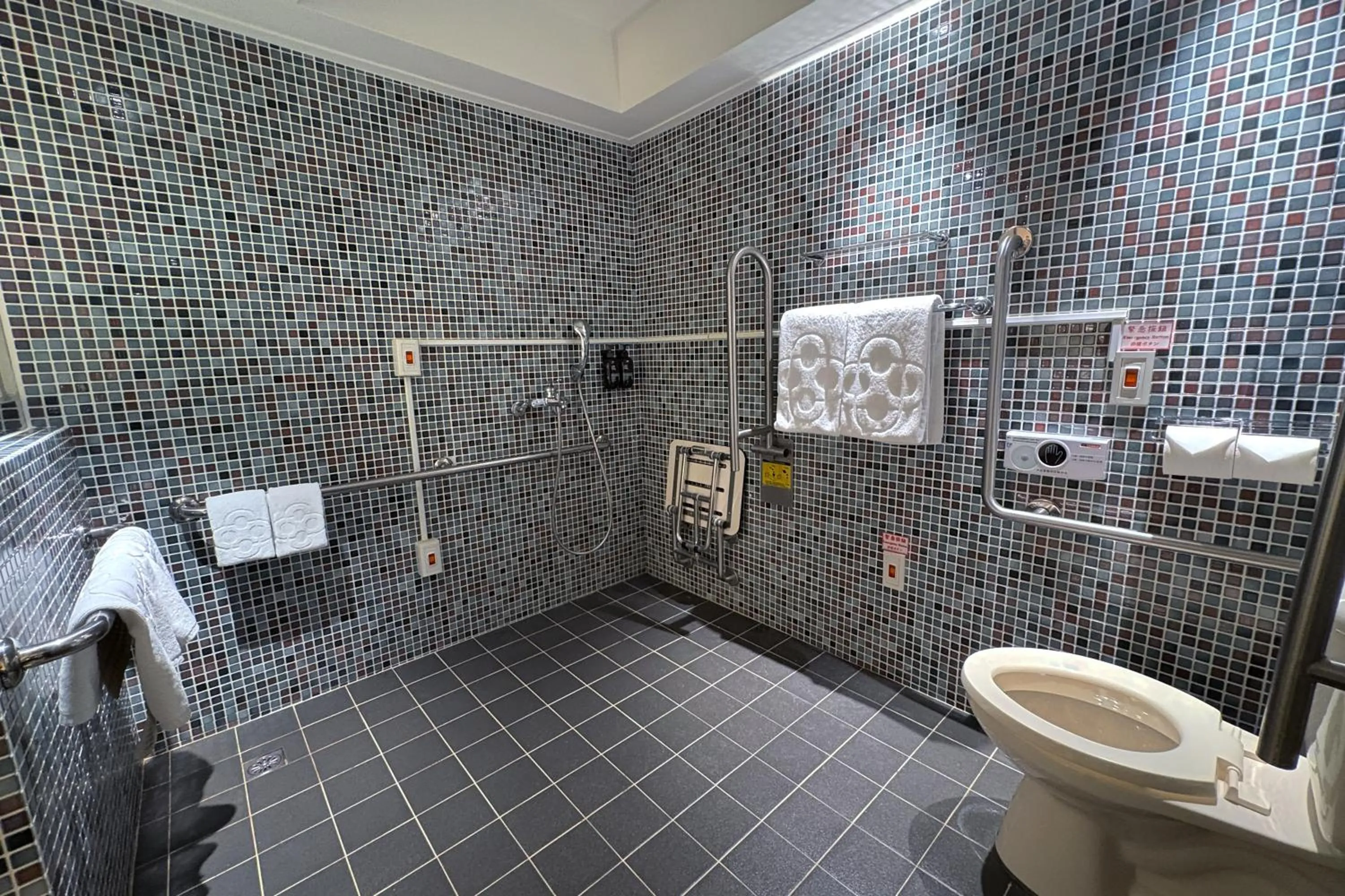 Bathroom in United Hotel