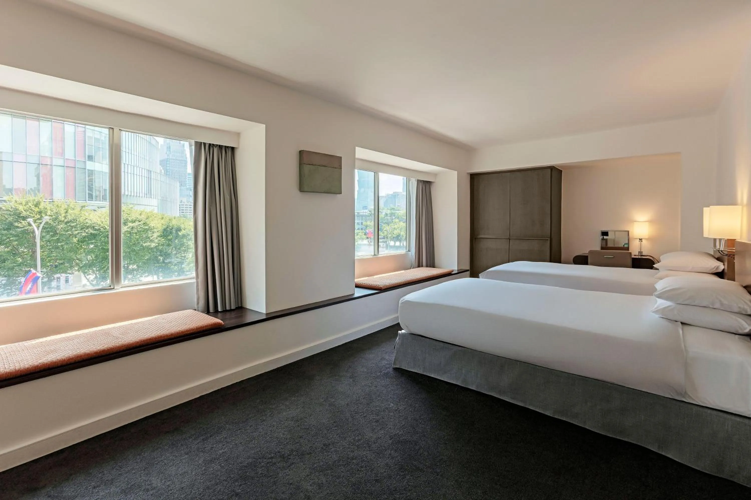 Photo of the whole room, Bed in United Hotel