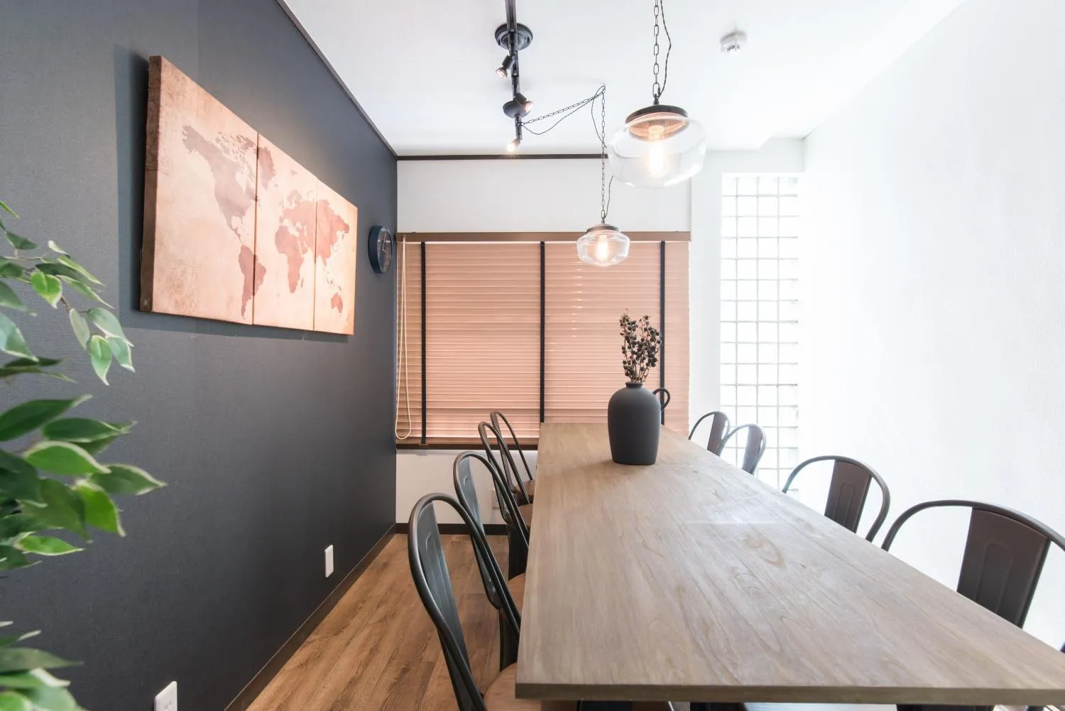 Dining area in fleur Matsuyamachi -vacation rental-