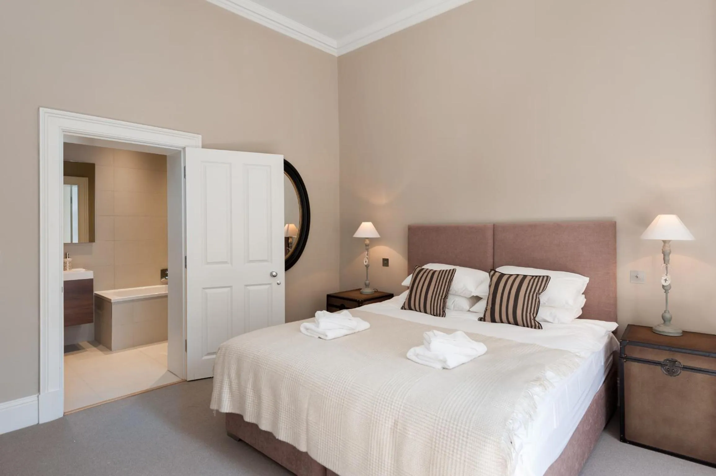 Bed in Destiny Scotland - Q-Residence