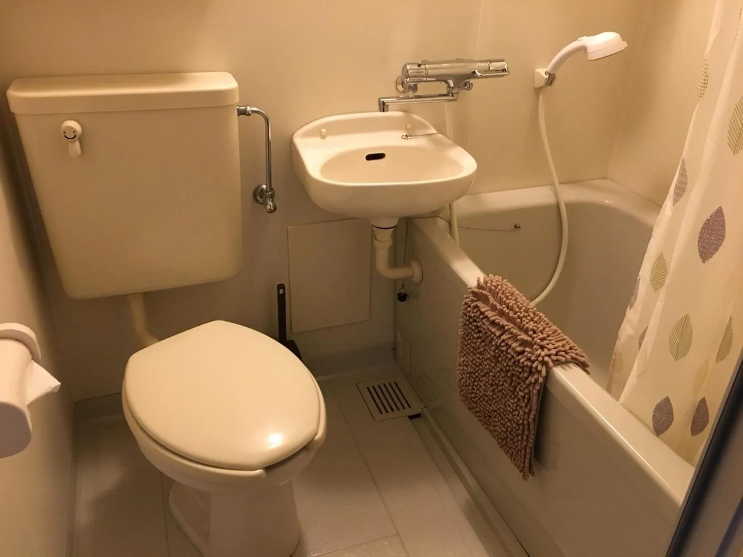 Bathroom in Yenn's Marina Inn Zamami Condominium