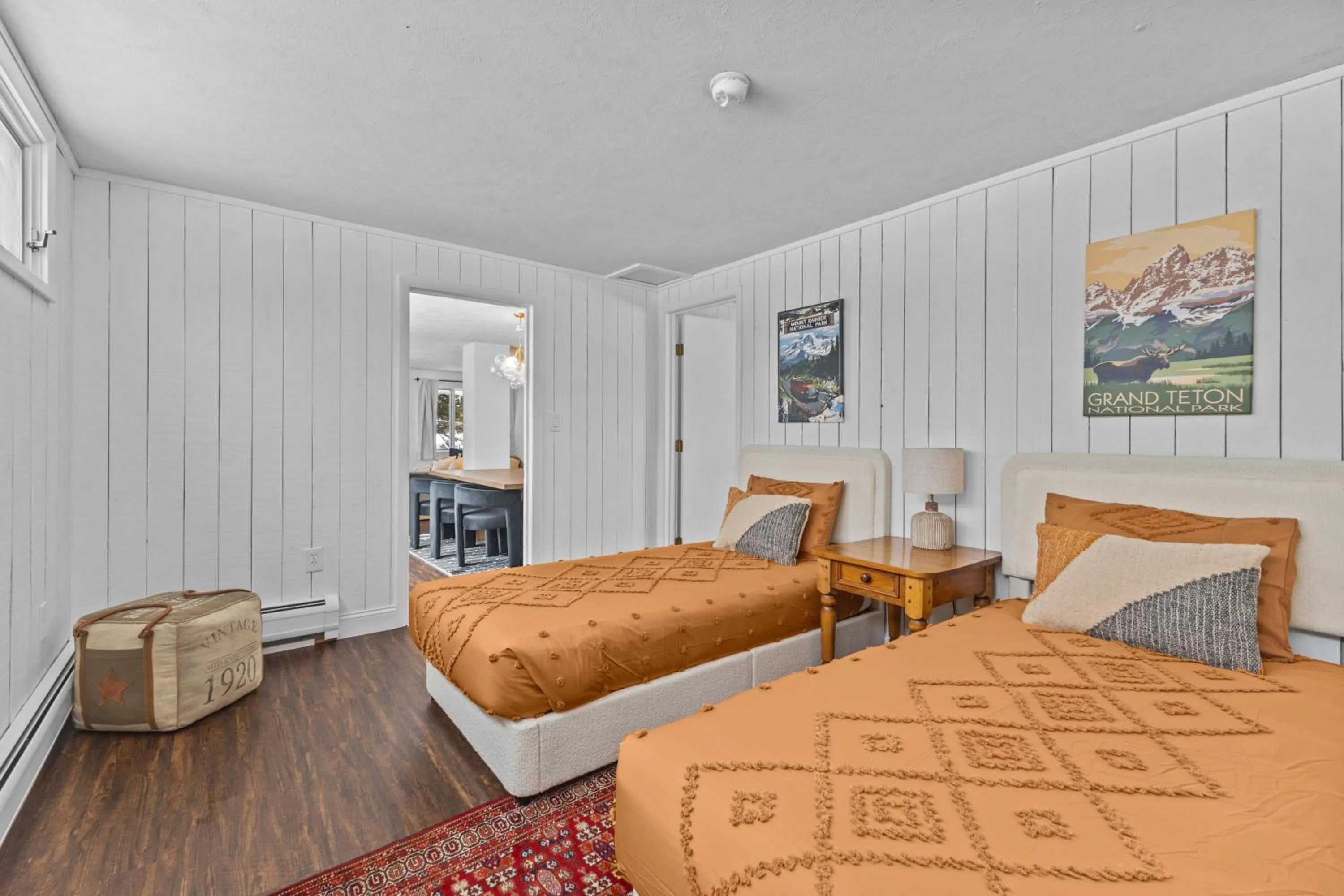 Bed in Stowe Motel & Snowdrift