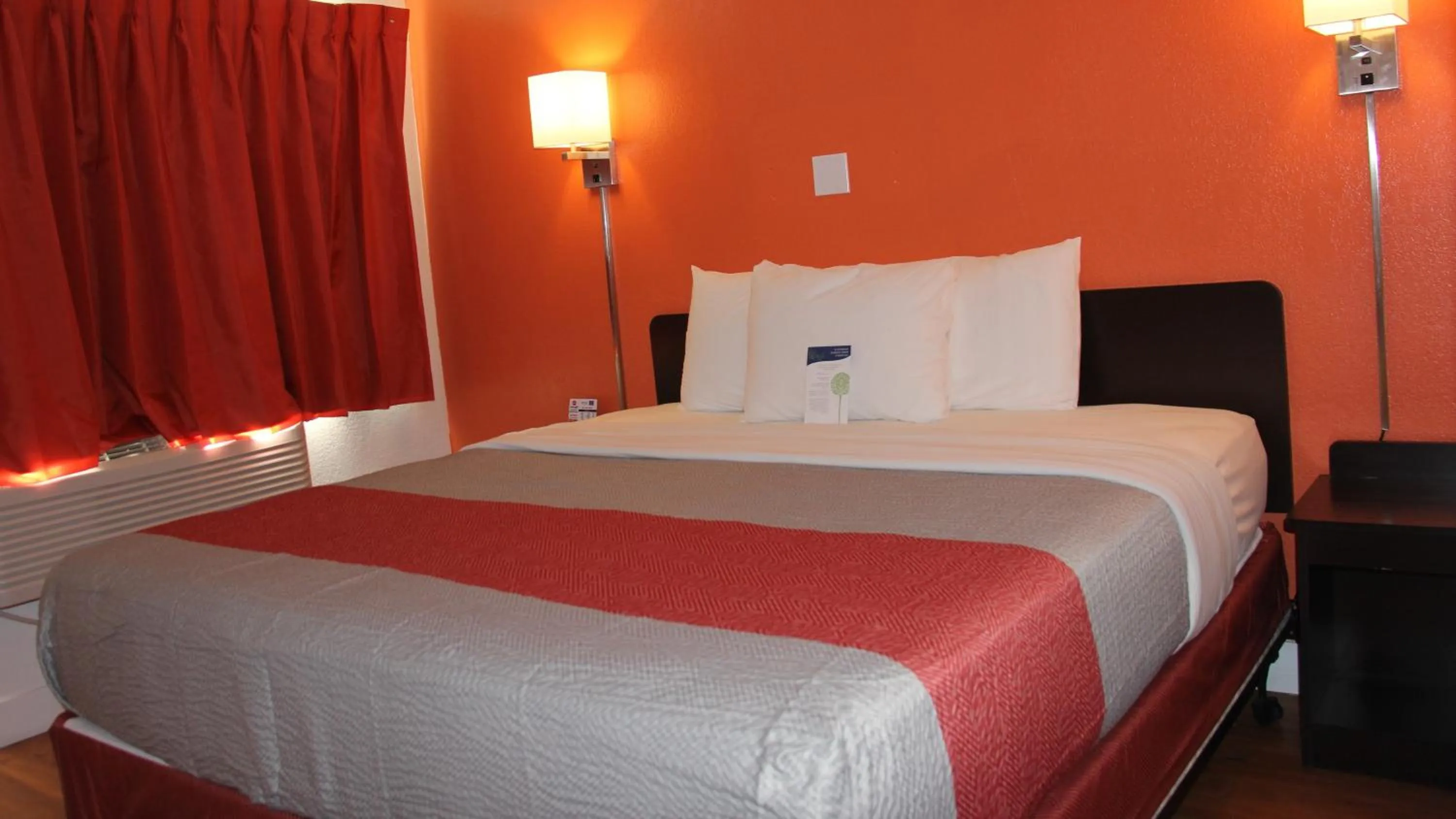 Bed in Motel 6-Goodland, KS