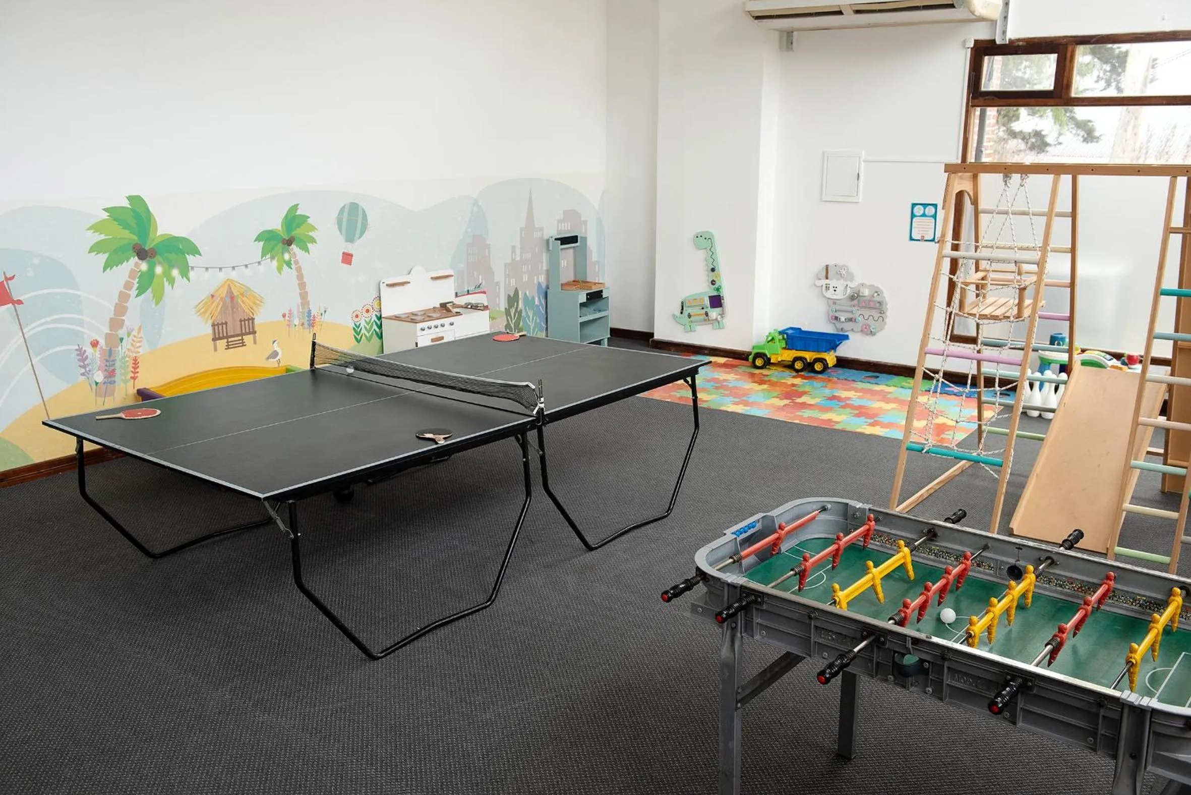 Game Room in Green Sea Apart Hotel