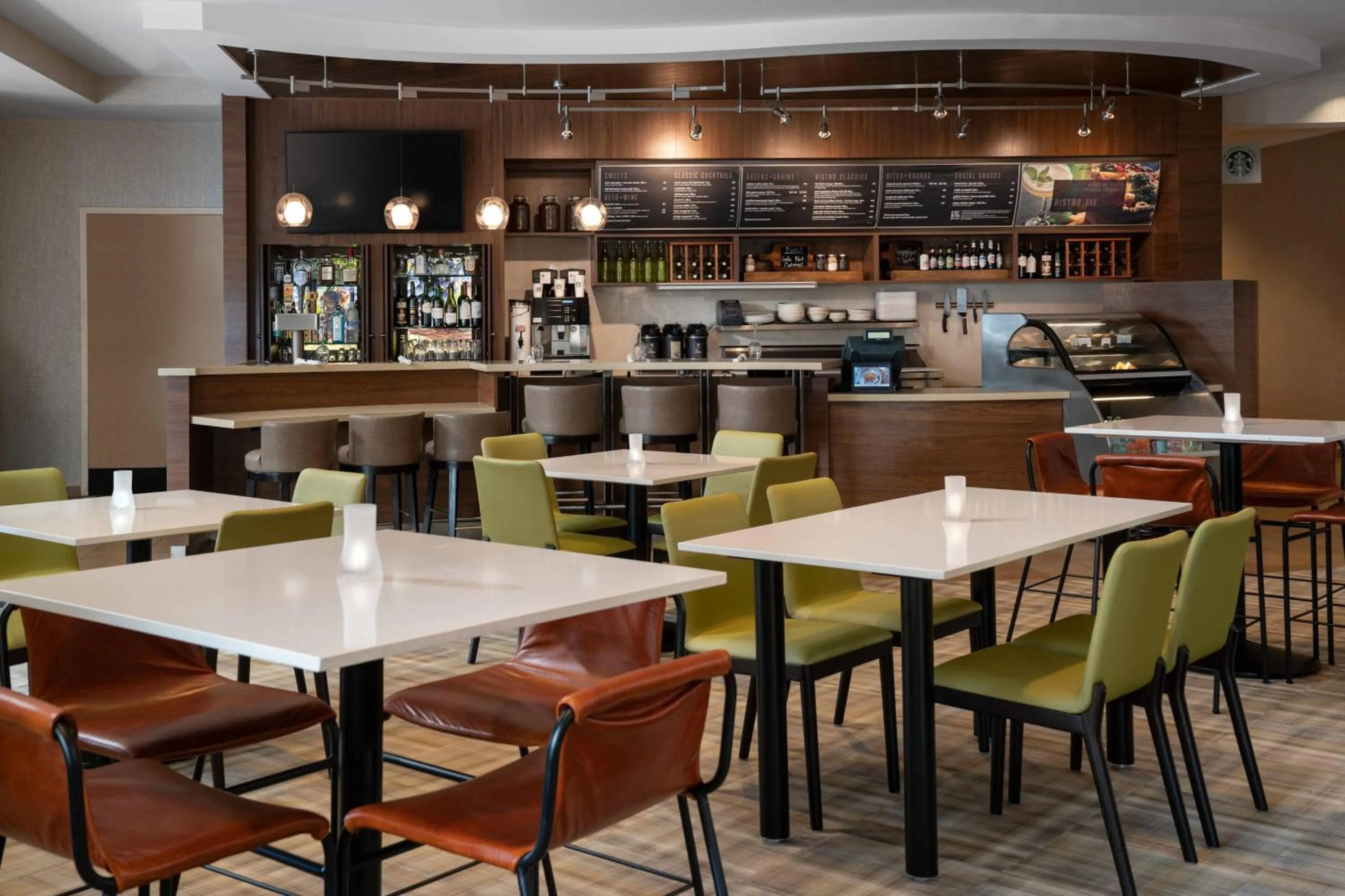 Restaurant/places to eat in Courtyard by Marriott Santa Barbara Goleta