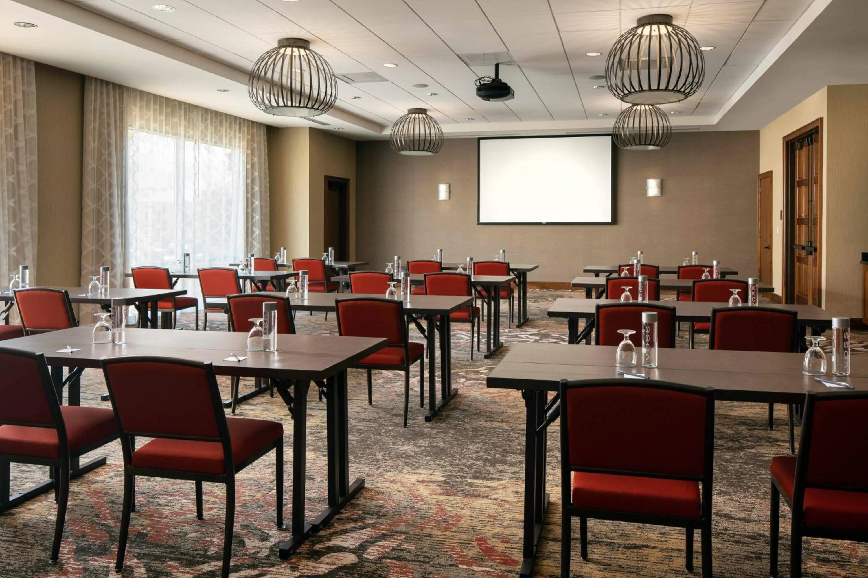 Meeting/conference room in Courtyard by Marriott Santa Barbara Goleta