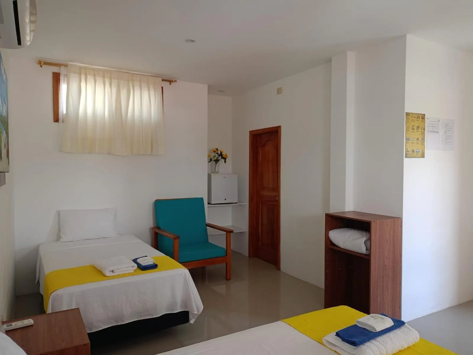 Bedroom, Bed in Galápagos Isabela Hotel Loja