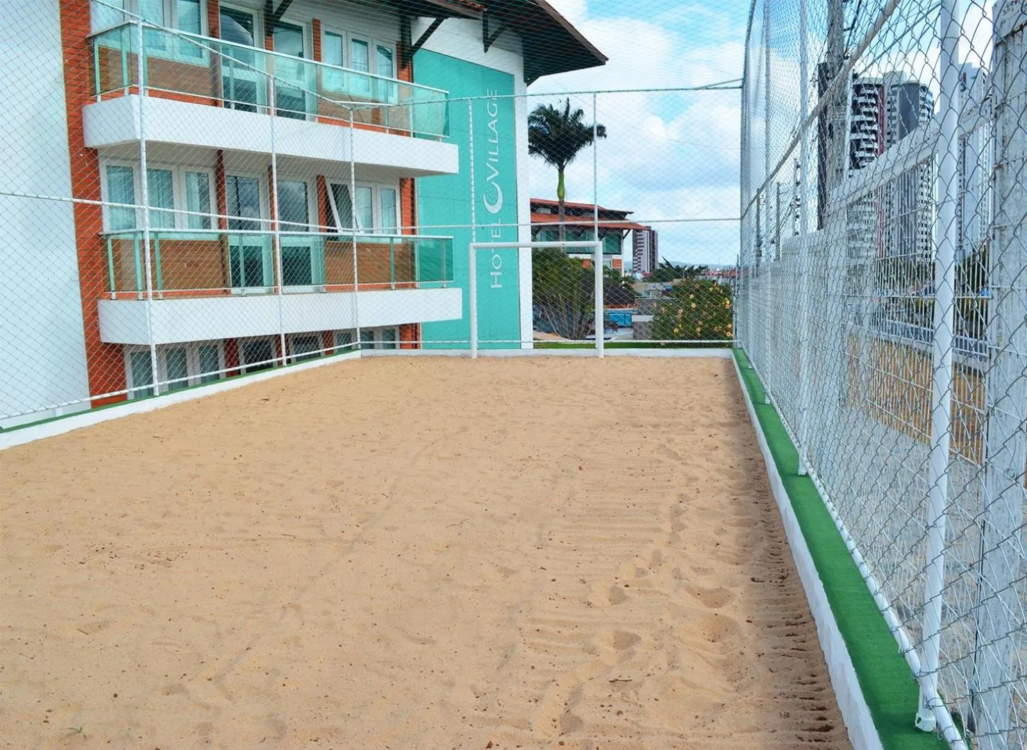 Tennis court in Hotel Village Premium Campina Grande