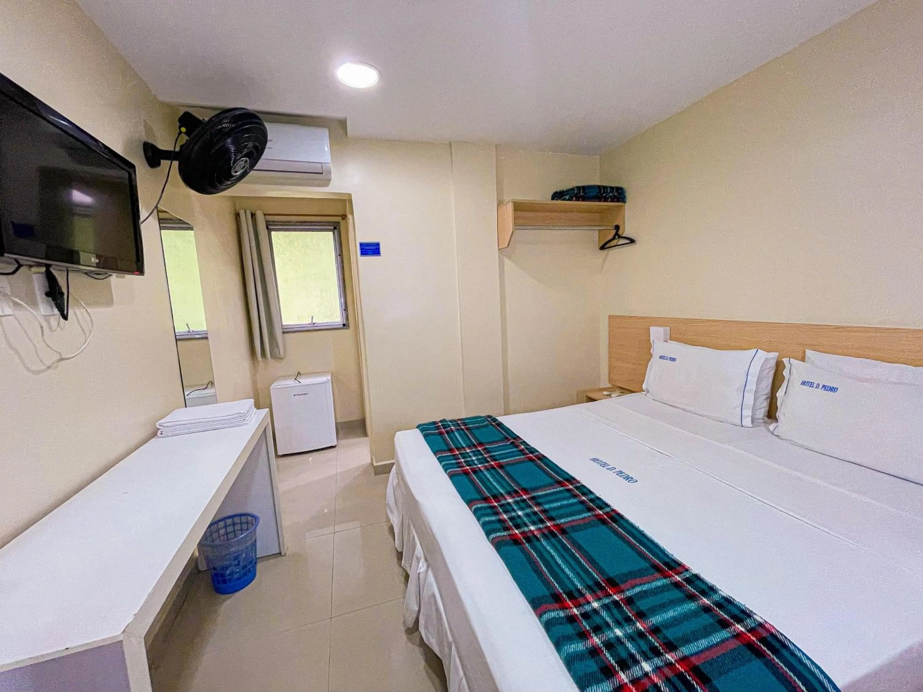 Bed in Dom Pedro Hotel