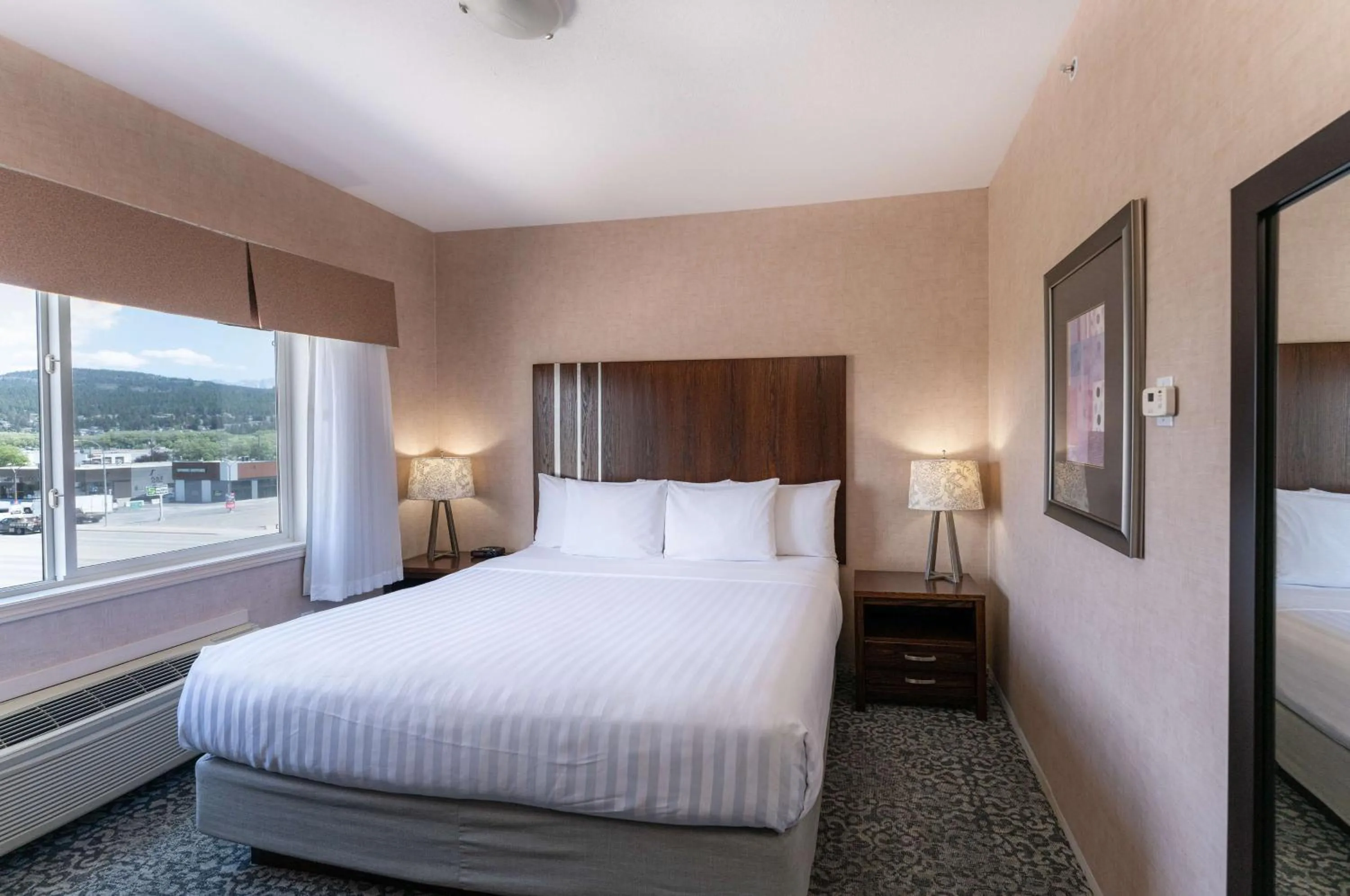 Bedroom, Bed in Prestige Cranbrook Hotel, BW Premier Collection