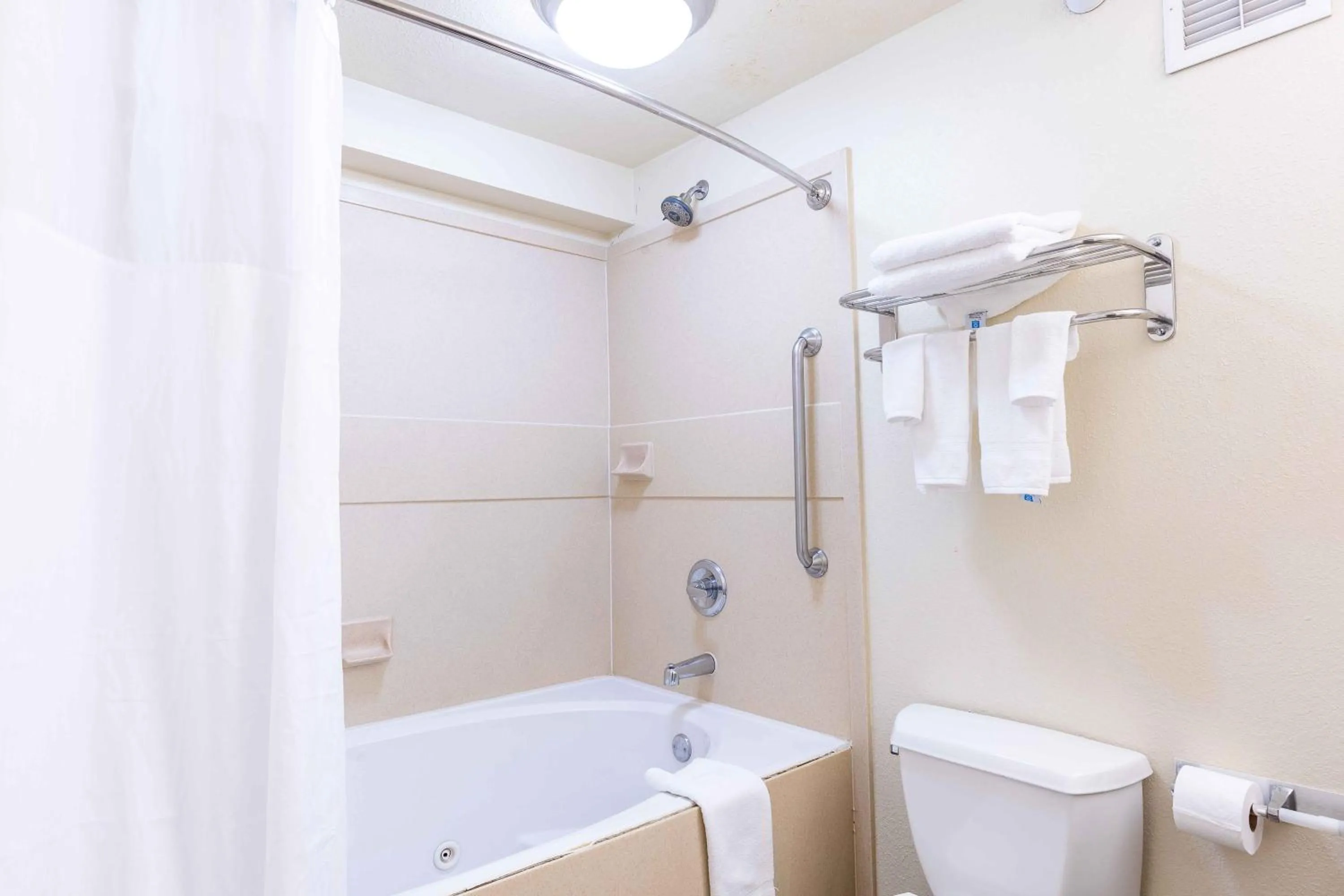 Days Inn by Wyndham Oklahoma City/Moore