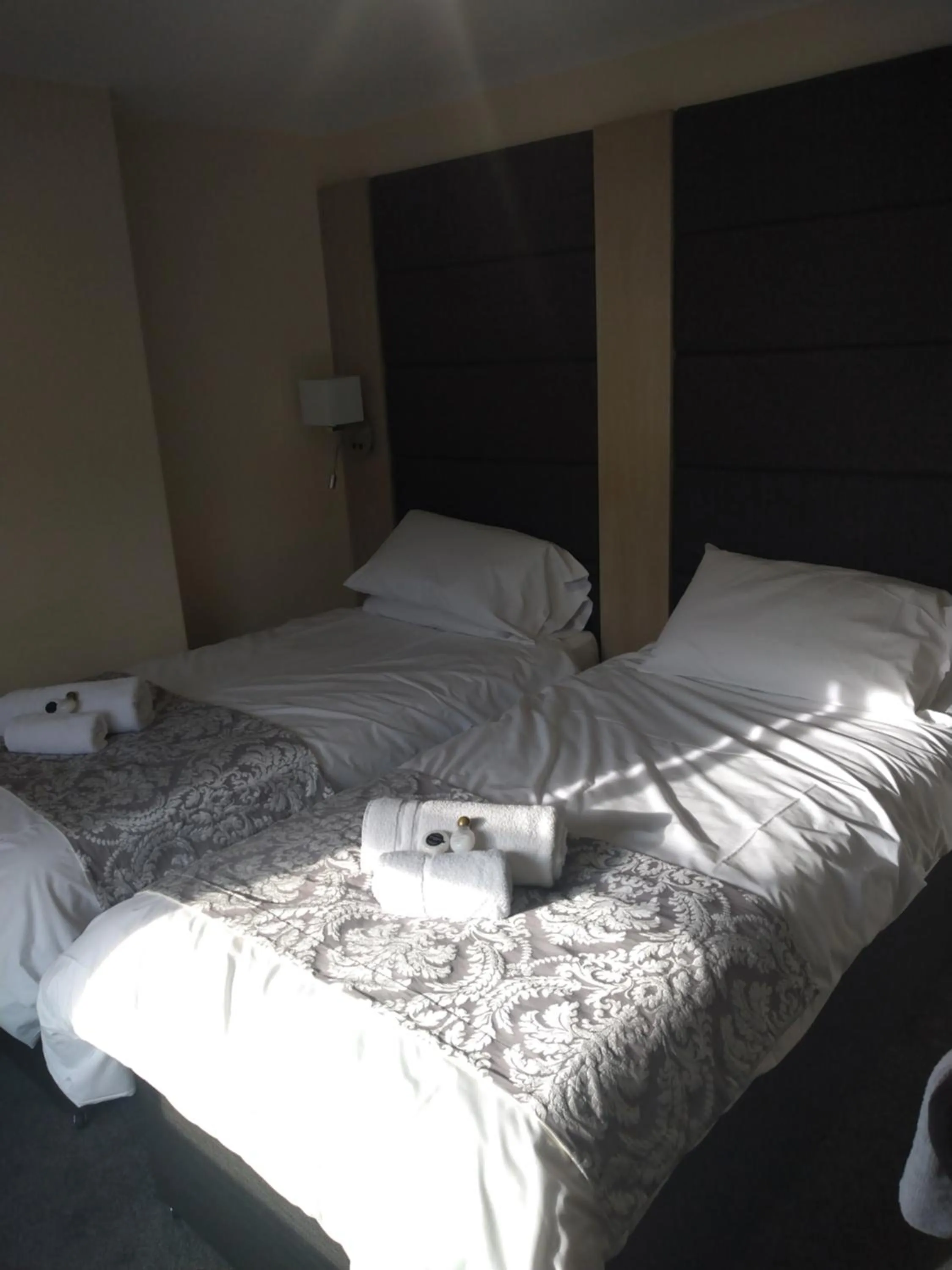 Bed in The Wellington Hotel