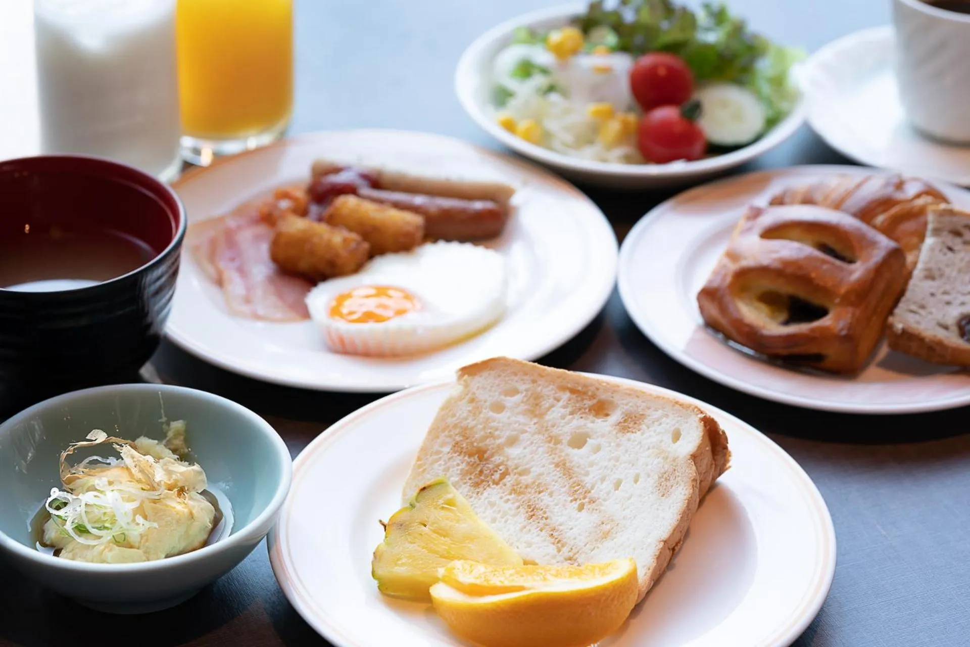 Restaurant/places to eat in Hotel Kanronomori