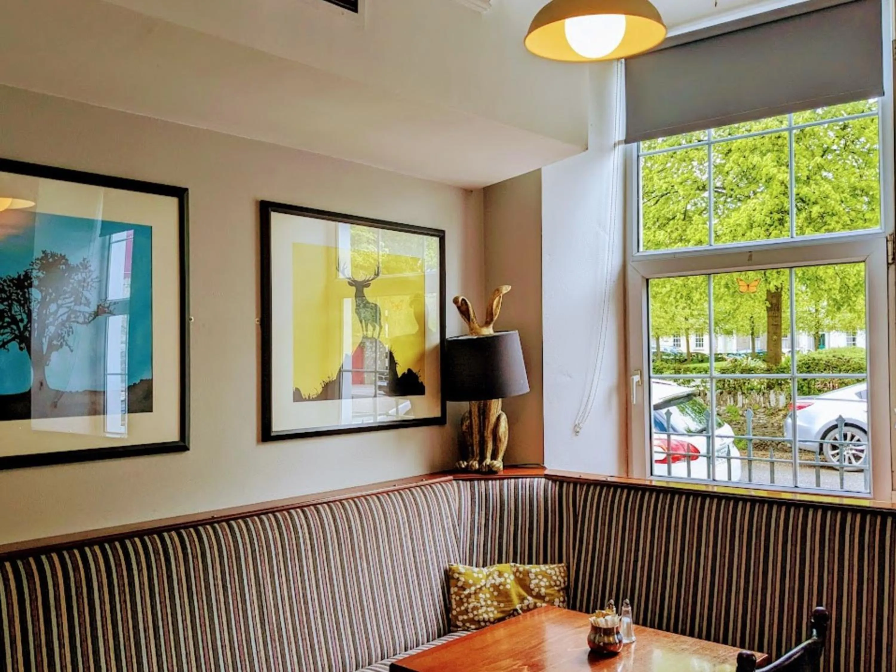 Lounge or bar in Emmet Hotel