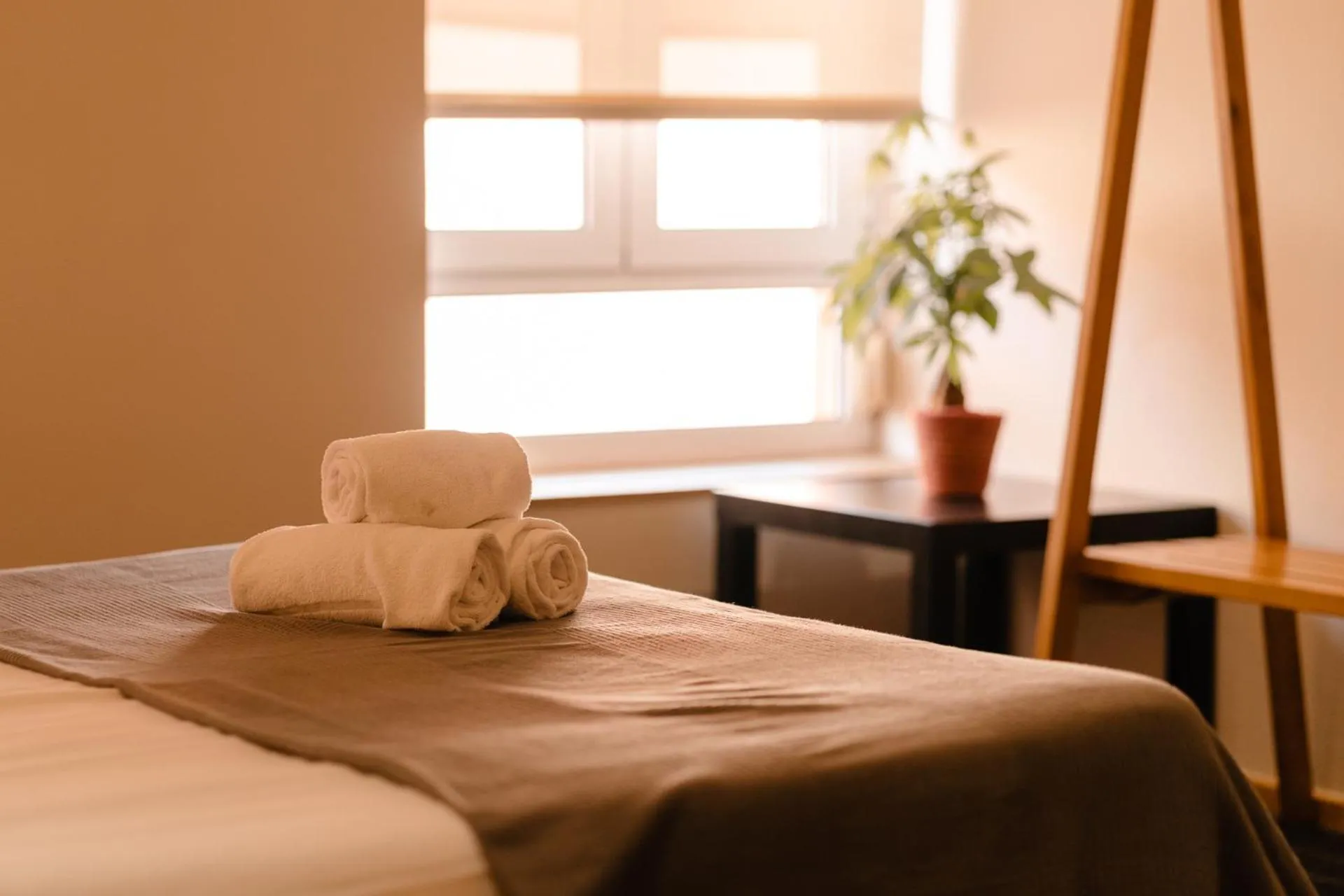Bed in Peach Hostel & Suites