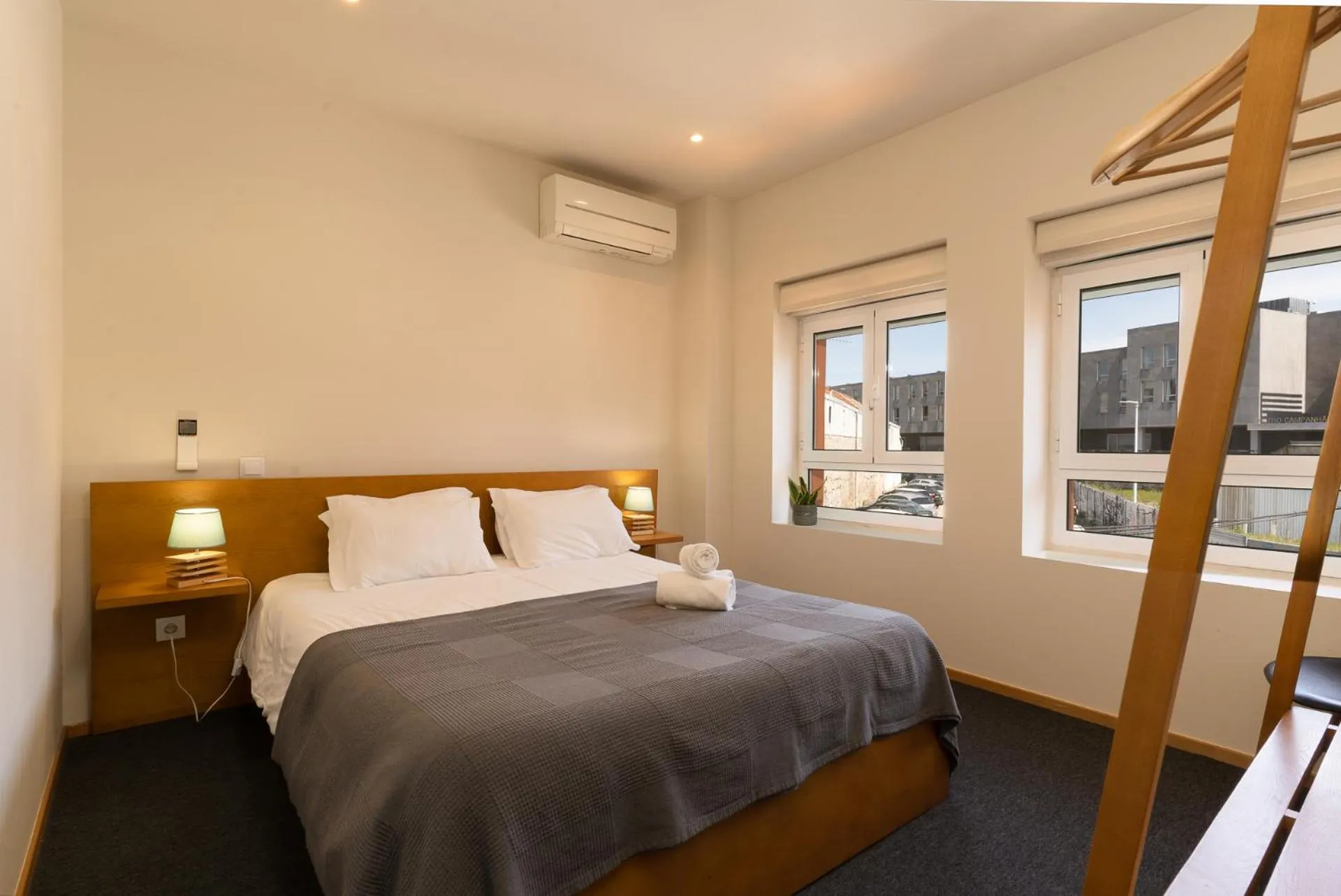 Bed in Peach Hostel & Suites