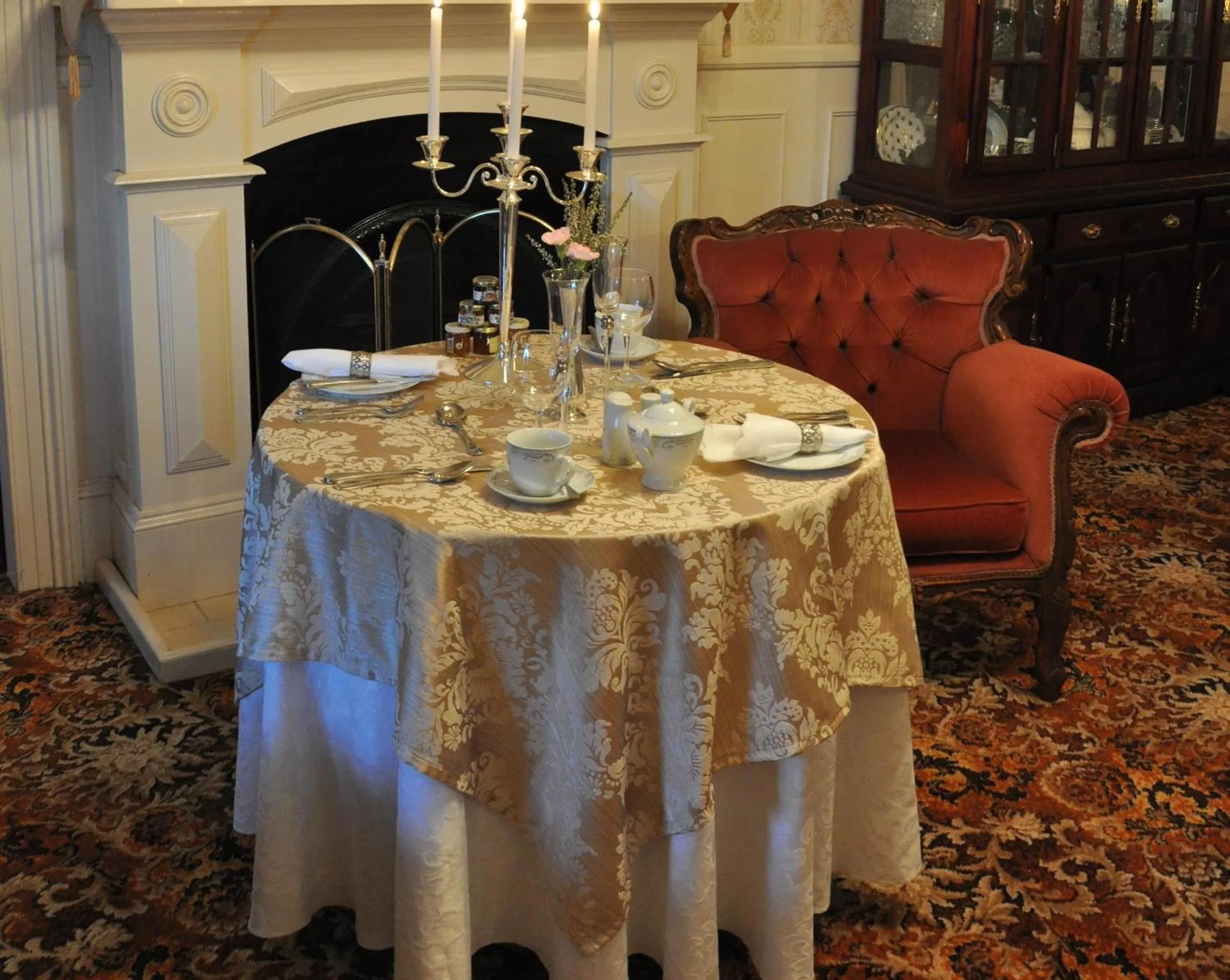 Dining area in Bli Bli House Riverside Retreat